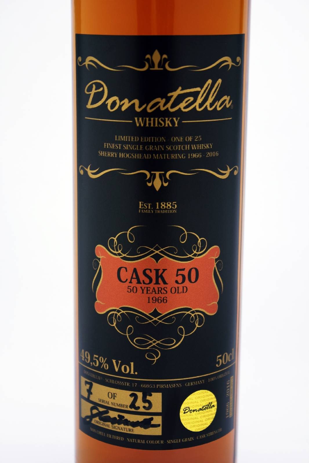 Detail d: 1 Flasche Donatella Scotch Whisky 50 Years Old Limited Edition, Flaschennummer 7 von nur 25 abgefüllten Flaschen., ca. 50 cl, 49,5 % Vol., 50 Jahre ...