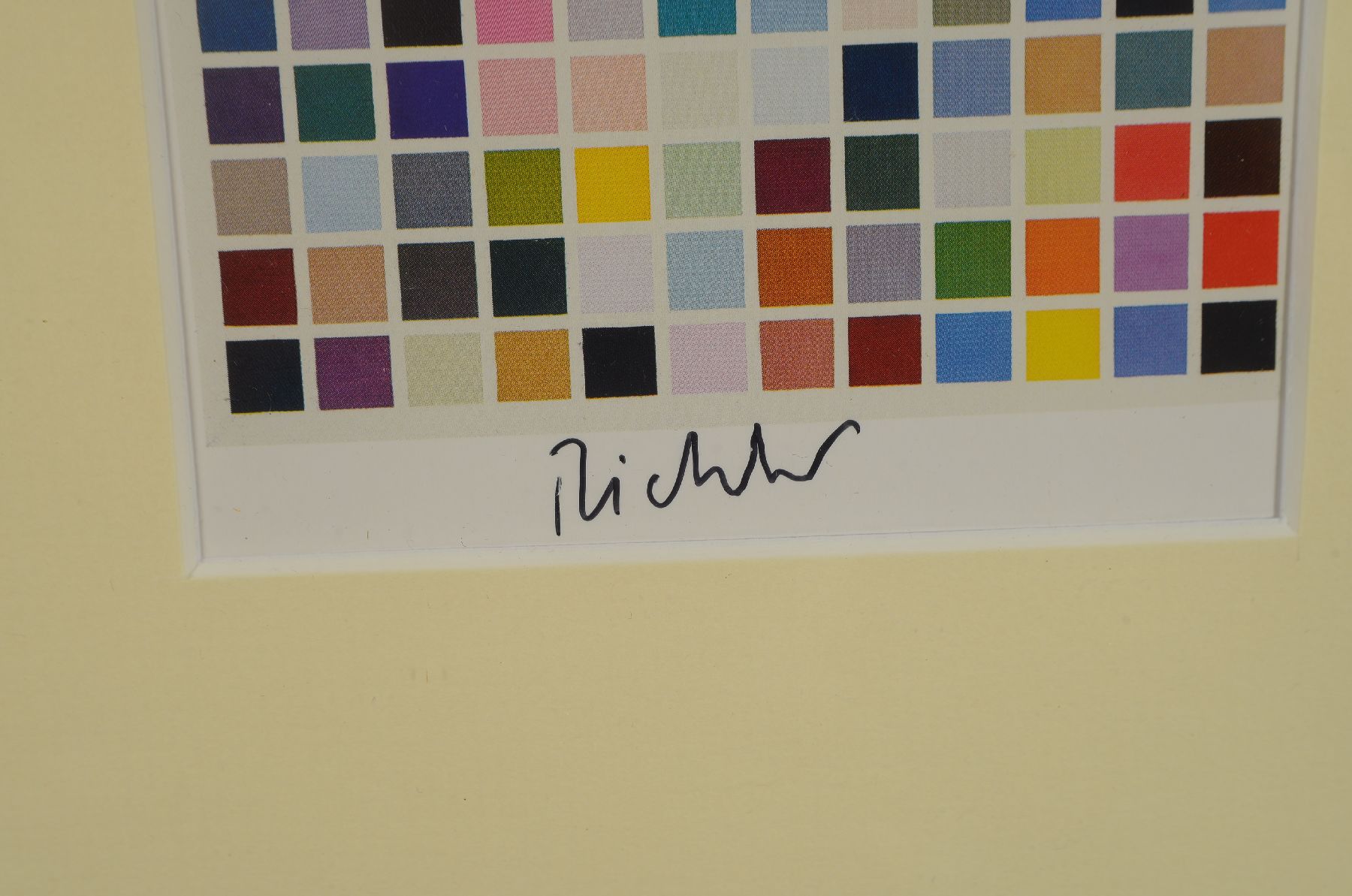 Detail b: Gerhard Richter, geb. 1932, Kunstpostkarte, handsign., ca. 15x10,5 cm, unter Glas gerahmt,gesamt 40x35 cm