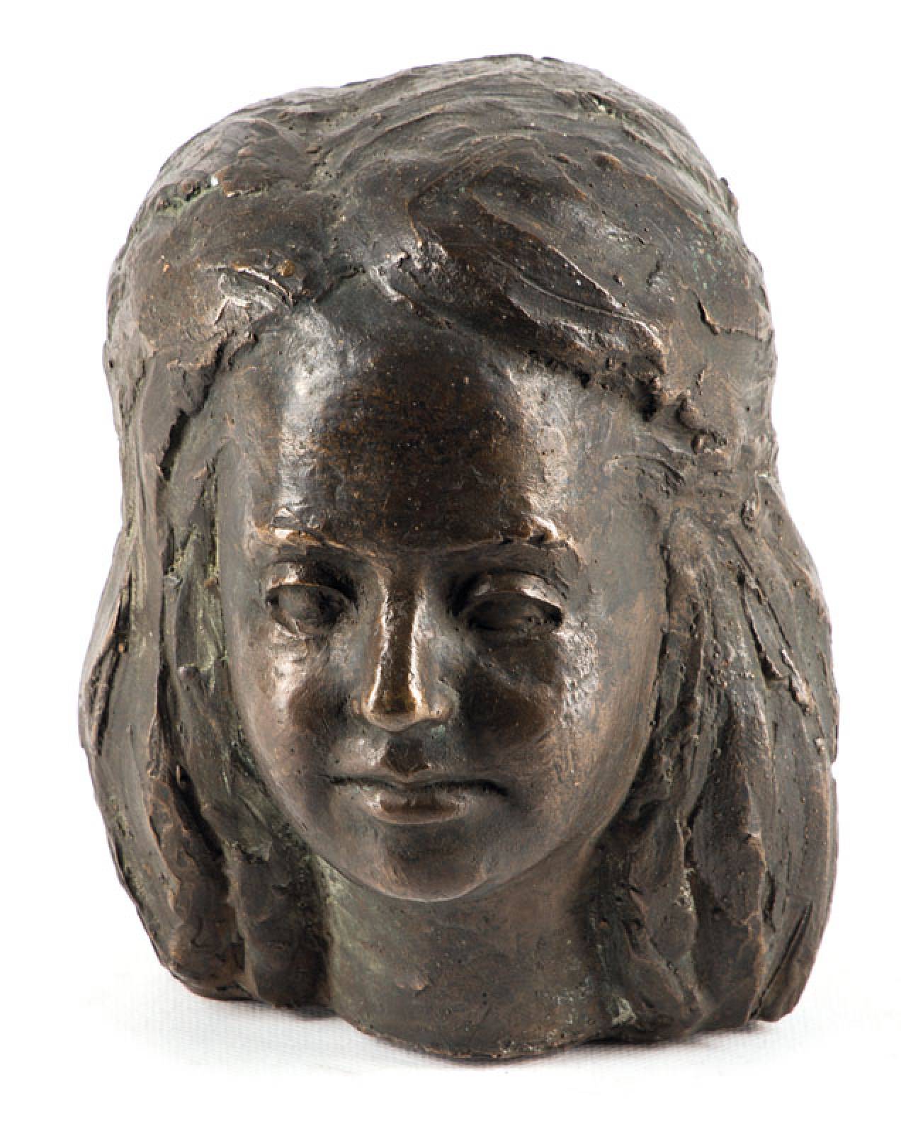 Konrad Kurtz, geb. 1934 Passau, Mädchenkopf, Bronzeskulptur, dunkel patiniert,innen signiert und datiert 1987, H.ca. 17.5cm