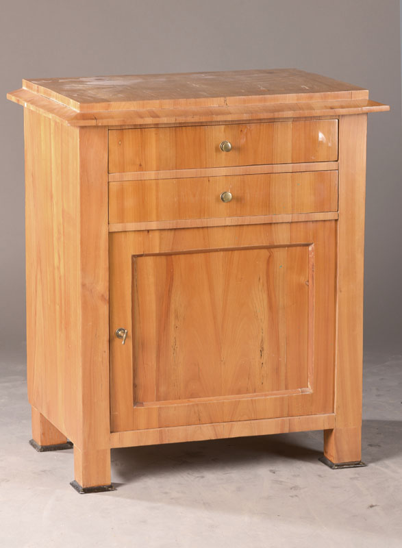 Kommode im österreichischen Biedermeierstil, 20.Jh., Kirschbaum auf Weichholzkorpus furniert, 1-türig, 2-schübig, ca. 79x65x44 cm