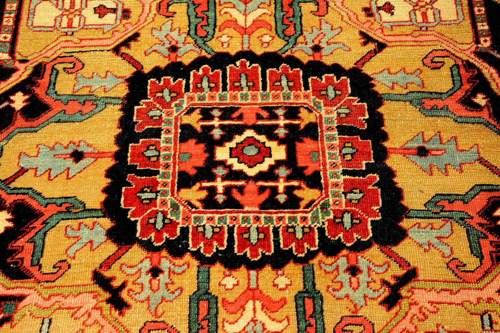 Detail e: Azeri, Azerbaijan, gebrauchter Wollteppich ,maß:483 X 348 cm,tarif code 57011090