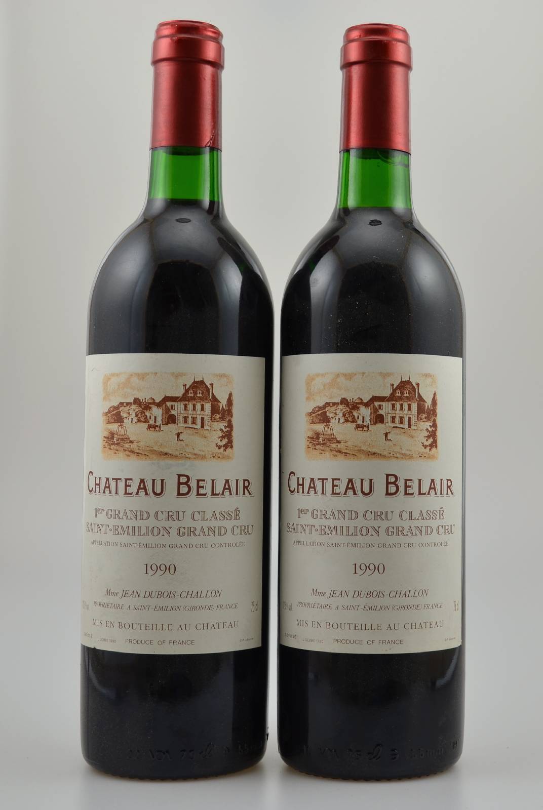 2 Flaschen 1990 Chateau Belair, Saint-Emilion, 1er Cru Classe, je ca. 75 cl, 12,5 % Vol., Füllstände: je ca. into neck, sehr gute ...