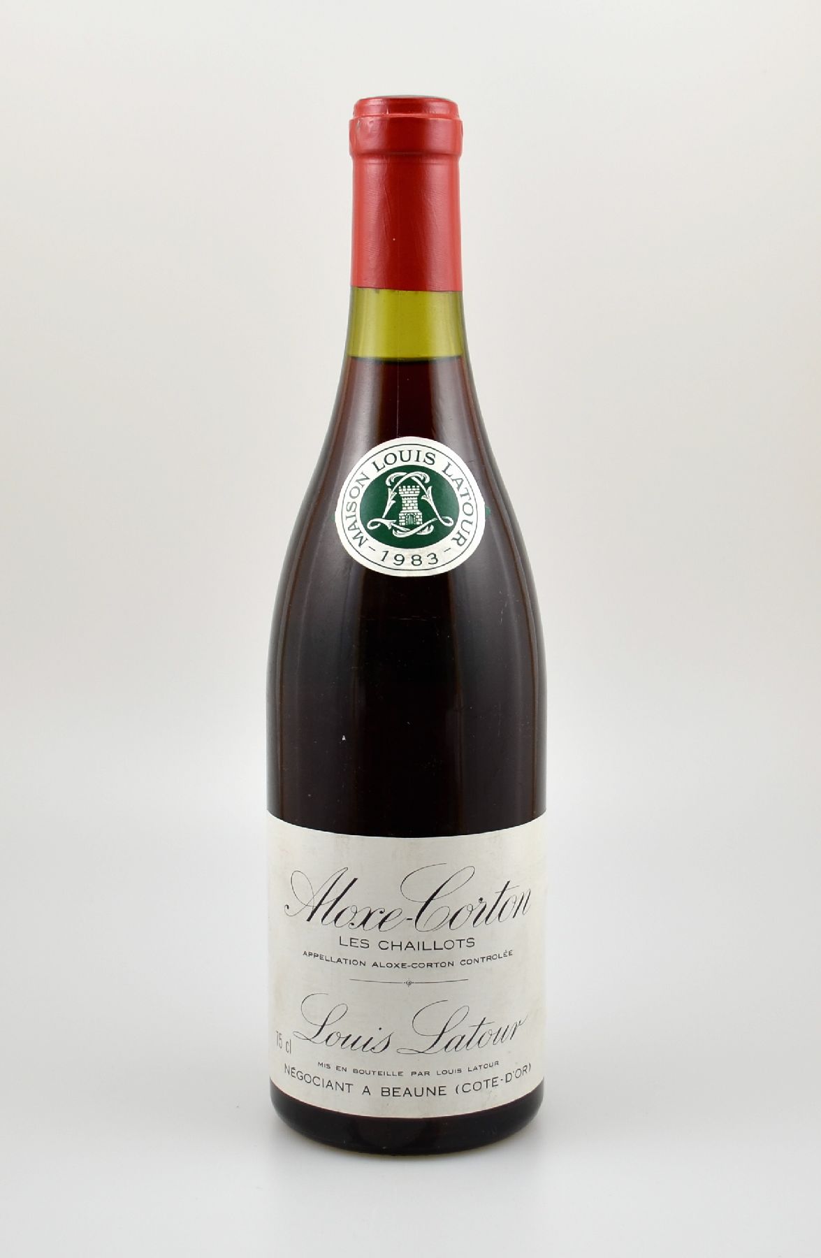 1 Flasche 1983 Aloxe-Corton Louis Latour Les Chaillots, ca. 75 cl, Abstand zwischen Kapsel und Wein: ca. 2 cm, sehr guter Erhaltungszustand, ...