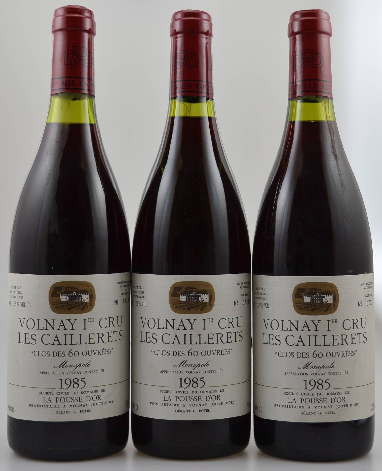 3 Flaschen 1985 Domaine de la Pousse d'Or En Caillerets Clos des 60 Ouvrees, Volnay, je ca. 75 cl, Abstand zwischen Kapsel und Wein: ca: 1-2 cm, ...