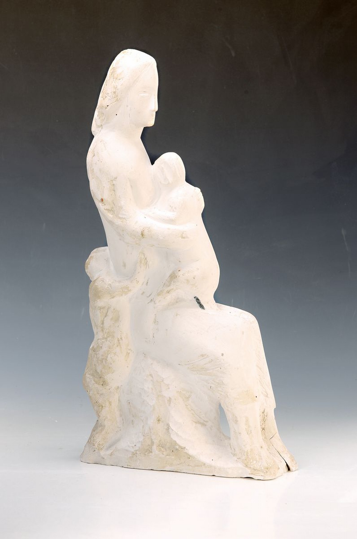 Zuschreibung Georg Strobl, geb. 1897 Wasserburg/Inn, Karlsruher Bildhauer, Gipsmodell/Gipsskulptur, sitzende Mutter mit zwei Kindern, unsigniert, am ...