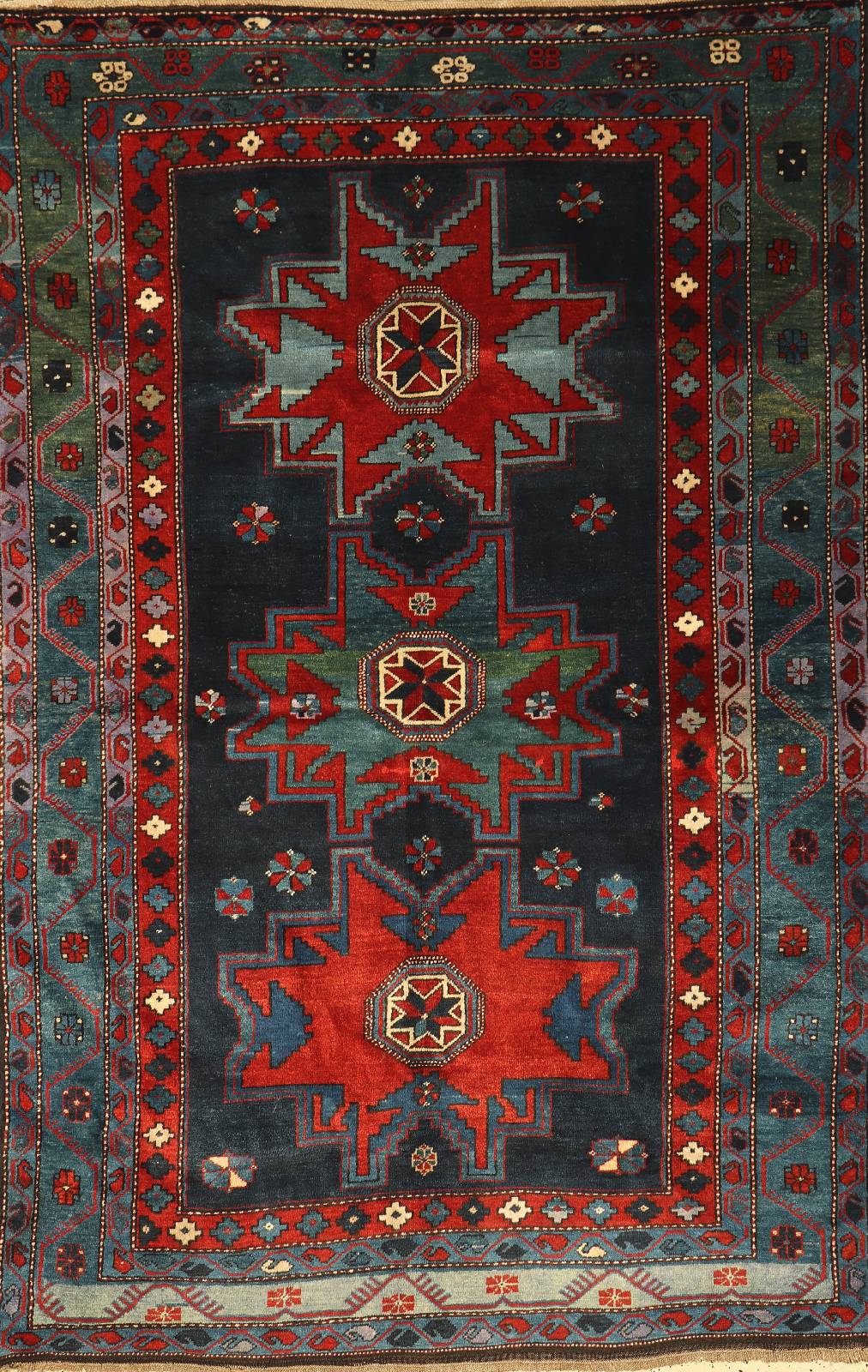 Kazak ,Russland, um 1920, ca. 241x158cm, Gebrauchter Wollteppich ,tarifcode 57011090