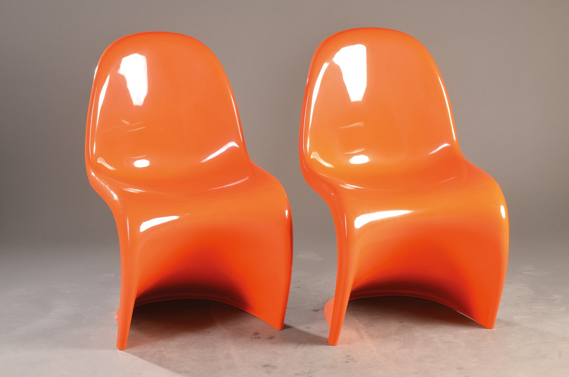 6er Satz Original Fehlbaum-Panton-Freischwinger, 70er Jahre, Thermoplast Polysterol, auffällige orange Färbung, auf Unterseite Fehlbaum- und Herman ...