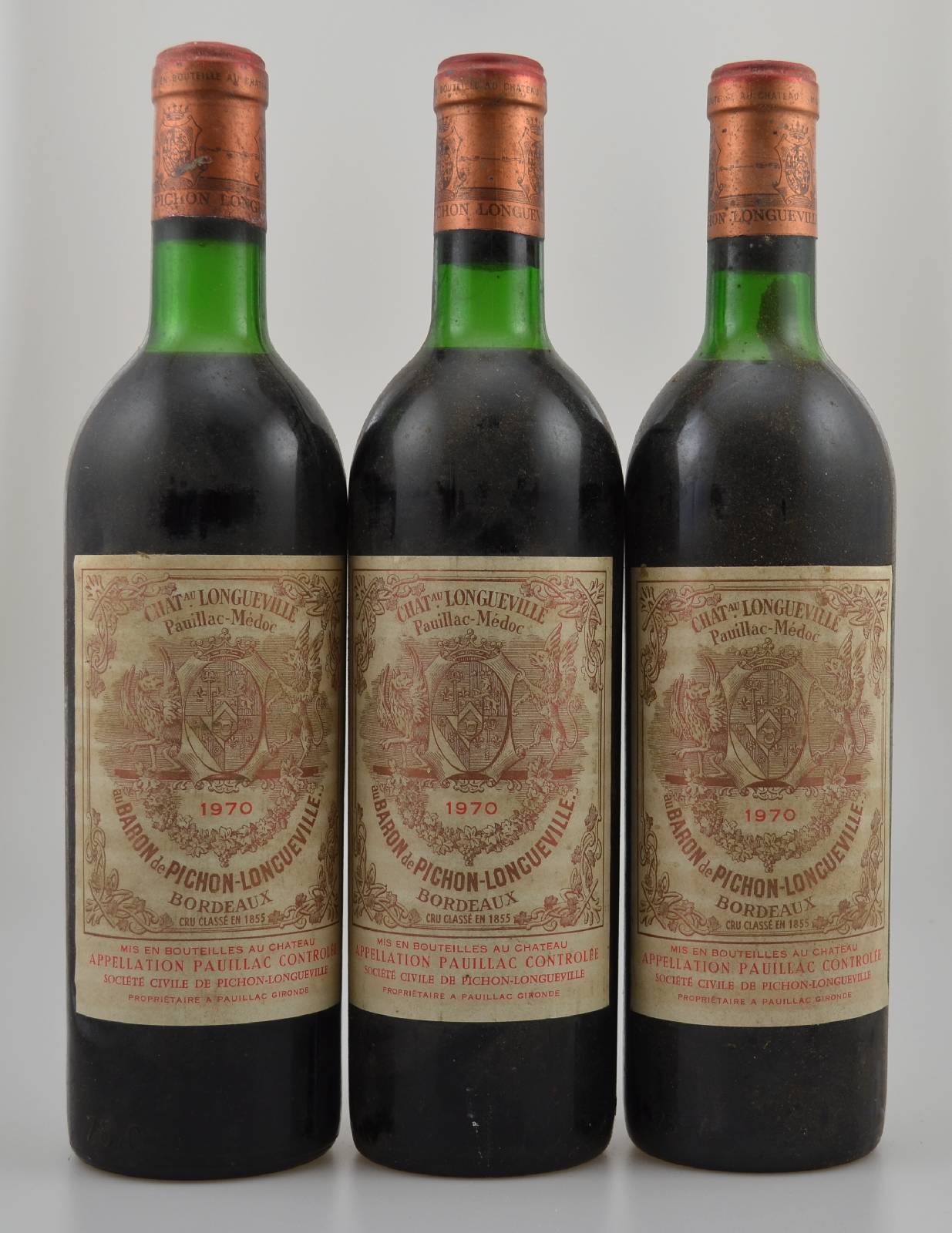 3 Flaschen 1970 Chateau Pichon-Longueville au Baron de Pichon-Longueville, Pauillac, Füllstände: je ca. upper mid shoulder, Etiketten beschmutzt, ...