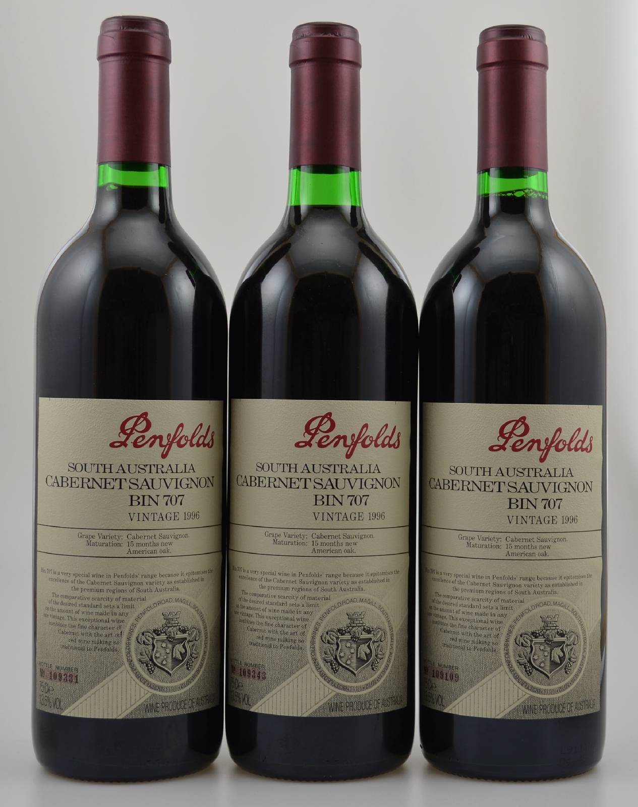 3 Flaschen 1996 Penfolds Bin 707 Cabernet Sauvignon, je ca. 75 cl, 13,5 % Vol., Füllstände: je ca. into neck, hervorragende Erhaltungszustände, ...