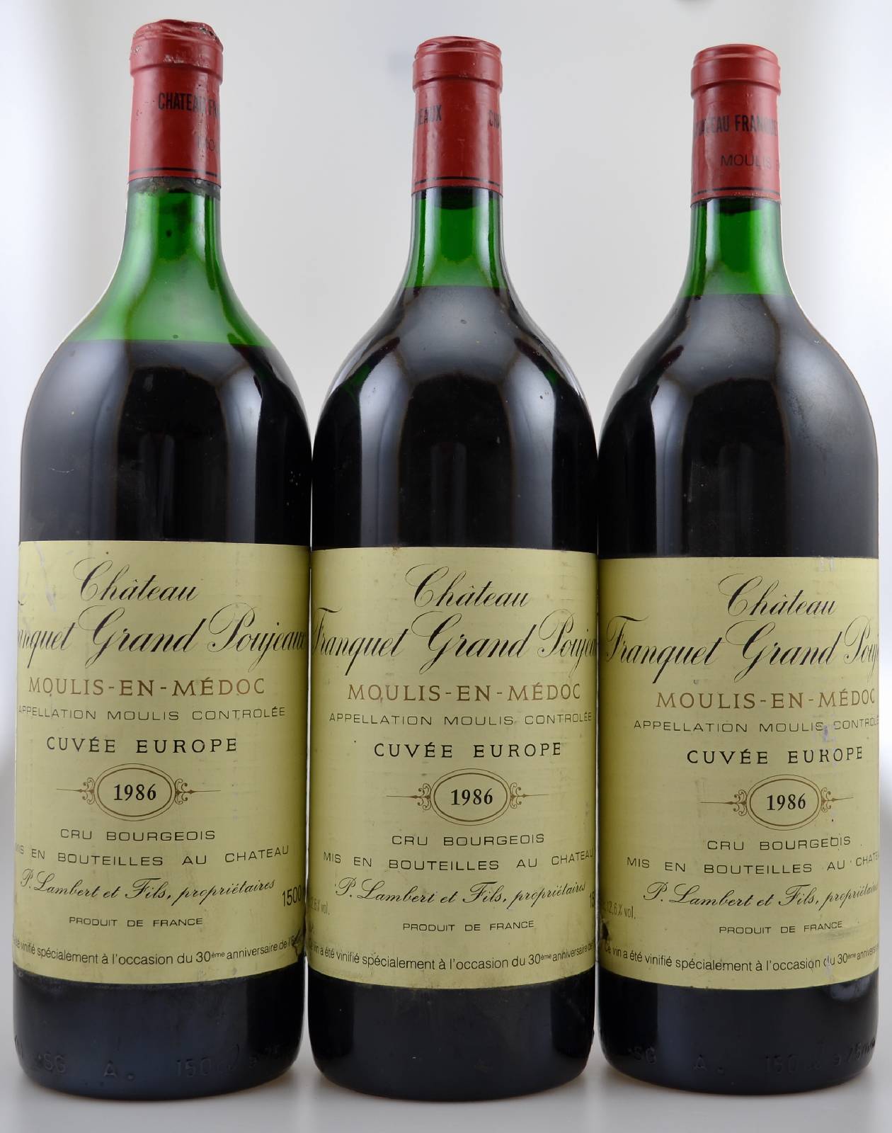 3 Magnumflaschen 1986 Chateau Franquet Grand Poujeaux, Cru bourgeois, Cuvee Europe, Moulis, Haut-Medoc, je ca. 150 cl, Füllstände: mid shoulder bis ...