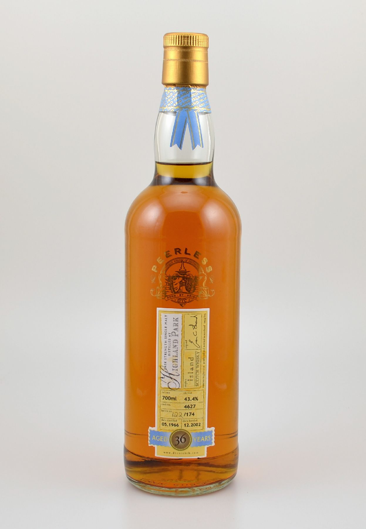 1 Flasche 1966 Peerless Scotch Whisky, Islay, ca. 70 cl, 43, 4 % Vol., distilled at Highland Park, 36 Years Old, 2002 in die Flasche abgefüllt, ...