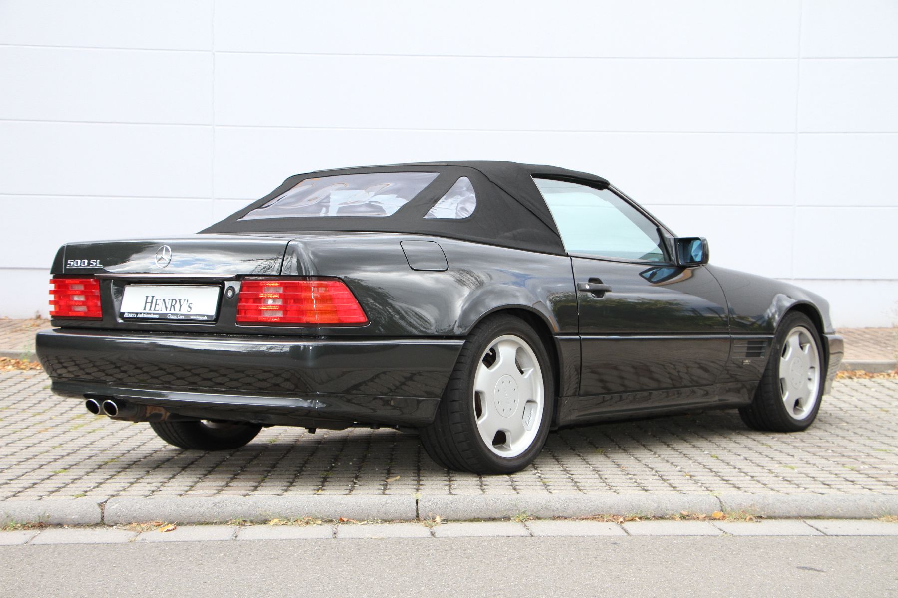 Detail e: Mercedes-Benz 500 SL R 129, Fahrgestellnummer: WDB1290661F017102, EZ 11/1990, 2. Hand in Deutschland, ca. 64.900 km abgelesen, HU 03/2020, 240 kW/ ...
