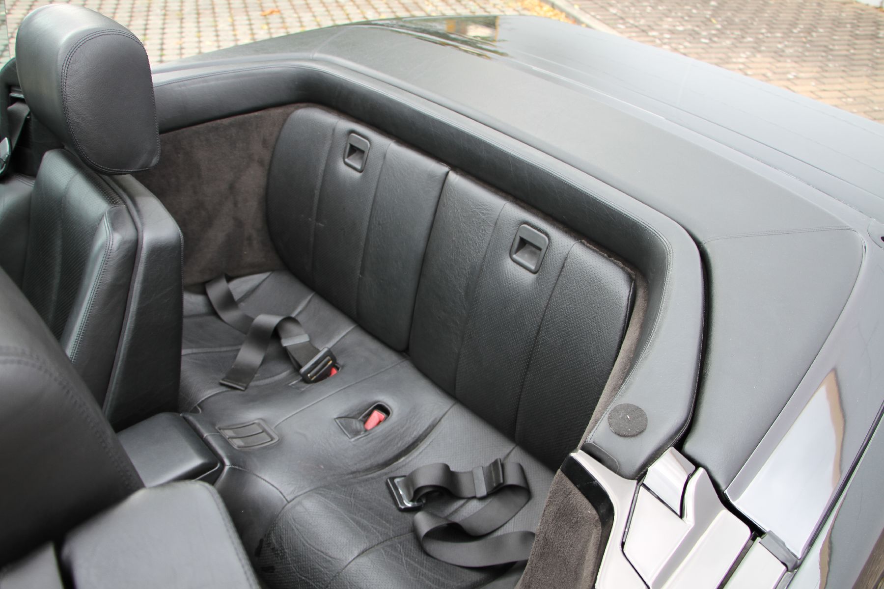 Detail i: Mercedes-Benz 500 SL R 129, Fahrgestellnummer: WDB1290661F017102, EZ 11/1990, 2. Hand in Deutschland, ca. 64.900 km abgelesen, HU 03/2020, 240 kW/ ...