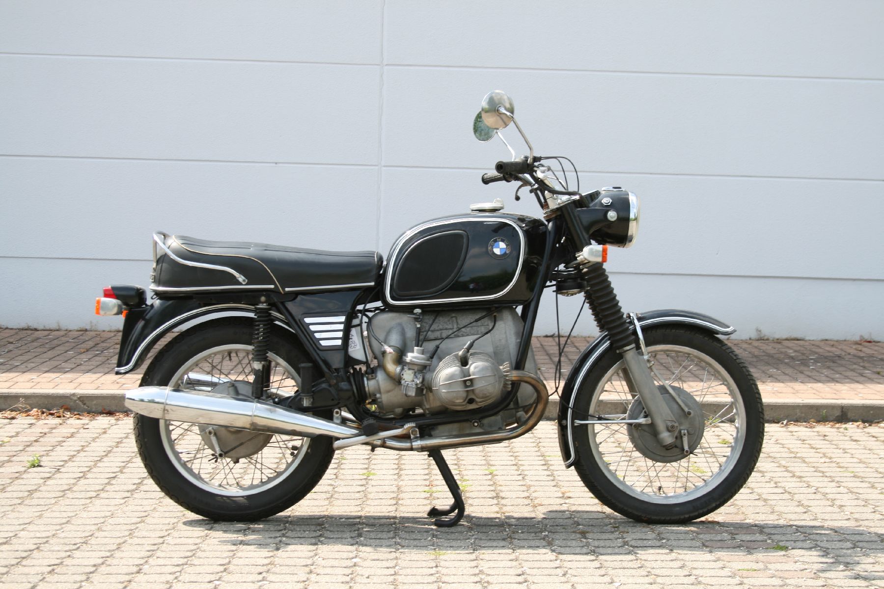 BMW R 75/5, Fahrgestellnummer: TP1439543, EZ 05/1975, 1. Hand, Laufleistung ca. 20.533 km, H-zulassungsfähig, 37 kW/ 50 PS, 2- Zylinder Boxermotor, ...