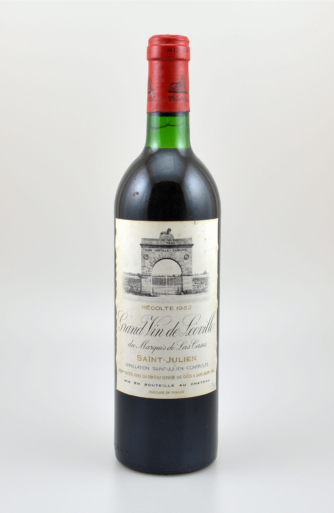1 Flasche 1982 Chateau Leoville-Las Cases, Grand Vin de Leoville, Saint-Julien, ca. 75 cl, Füllstand: ca. top shoulder, Etikett l. beschmutzt, ...