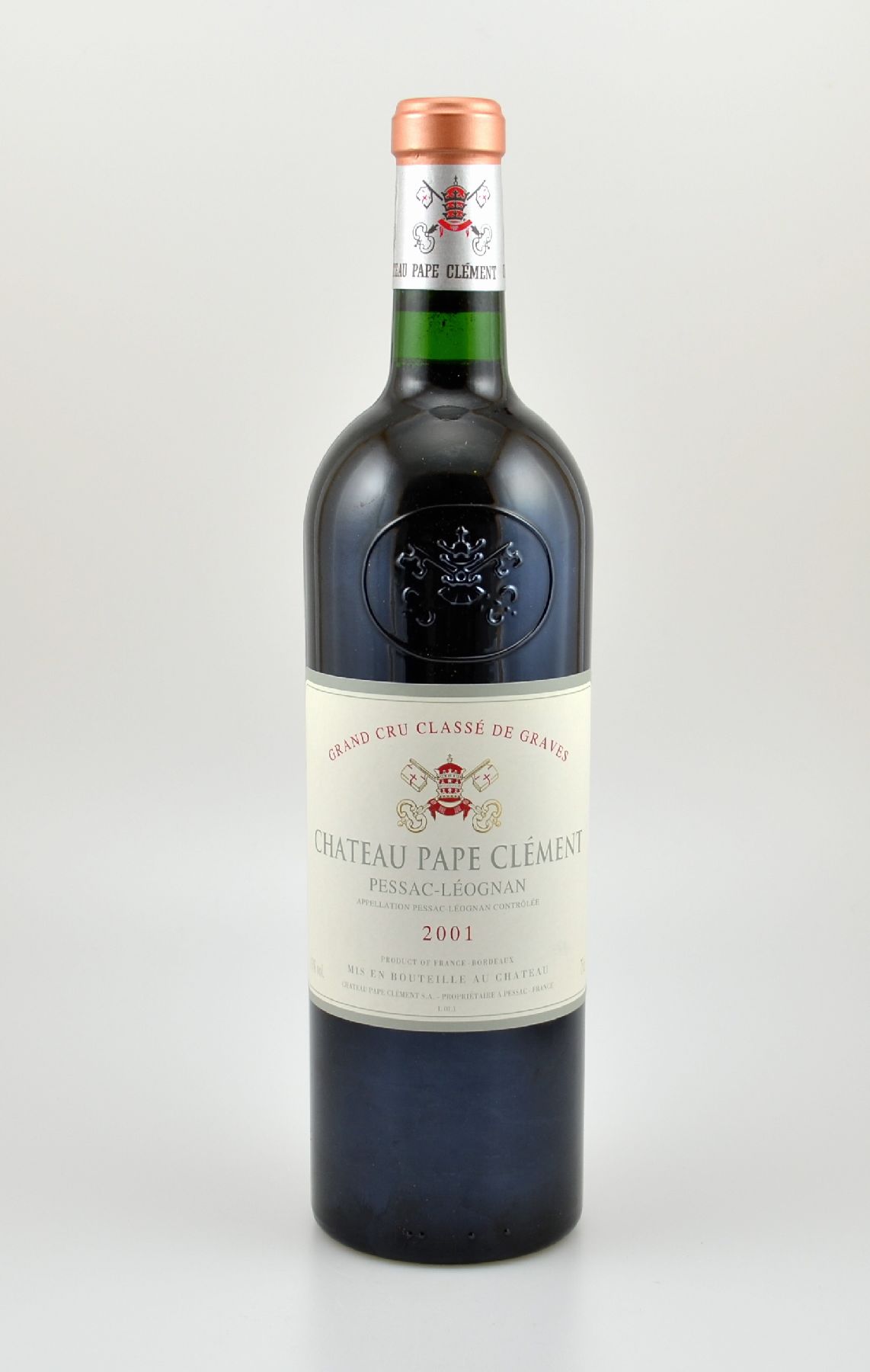 12 Flaschen 2001 Chateau Pape Clement, Pessac-Leognan, Grand Cru Classe de Graves, je ca. 75 cl, 13 % Vol., Füllstände: je into neck, sehr gute ...