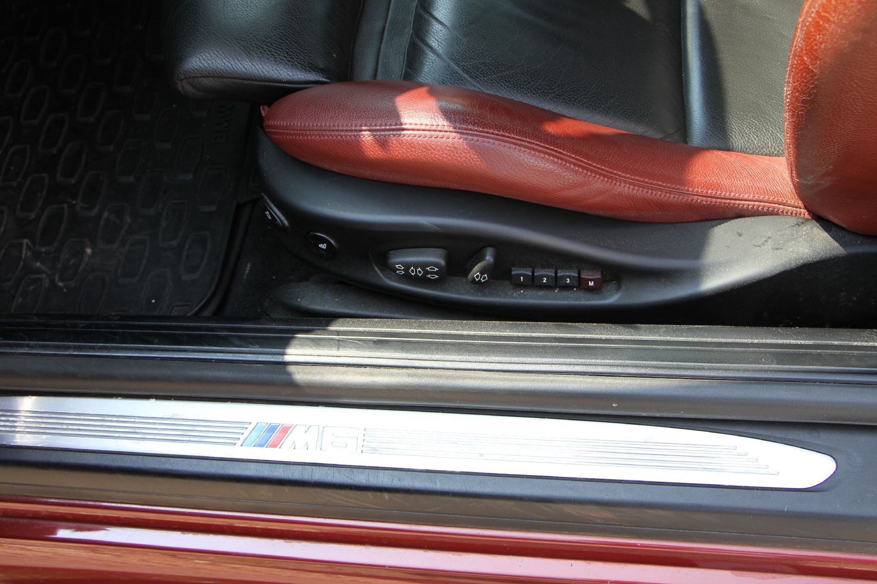Detail f: BMW M6 Coupé, Fahrgestellnummer: WBSEH91030B777755, EZ 07/2005, 2. Hand, Laufleistung ca. 143.000 km, HU 03/2019, 373 kW/ 507 PS, 10-Zylinder, ...