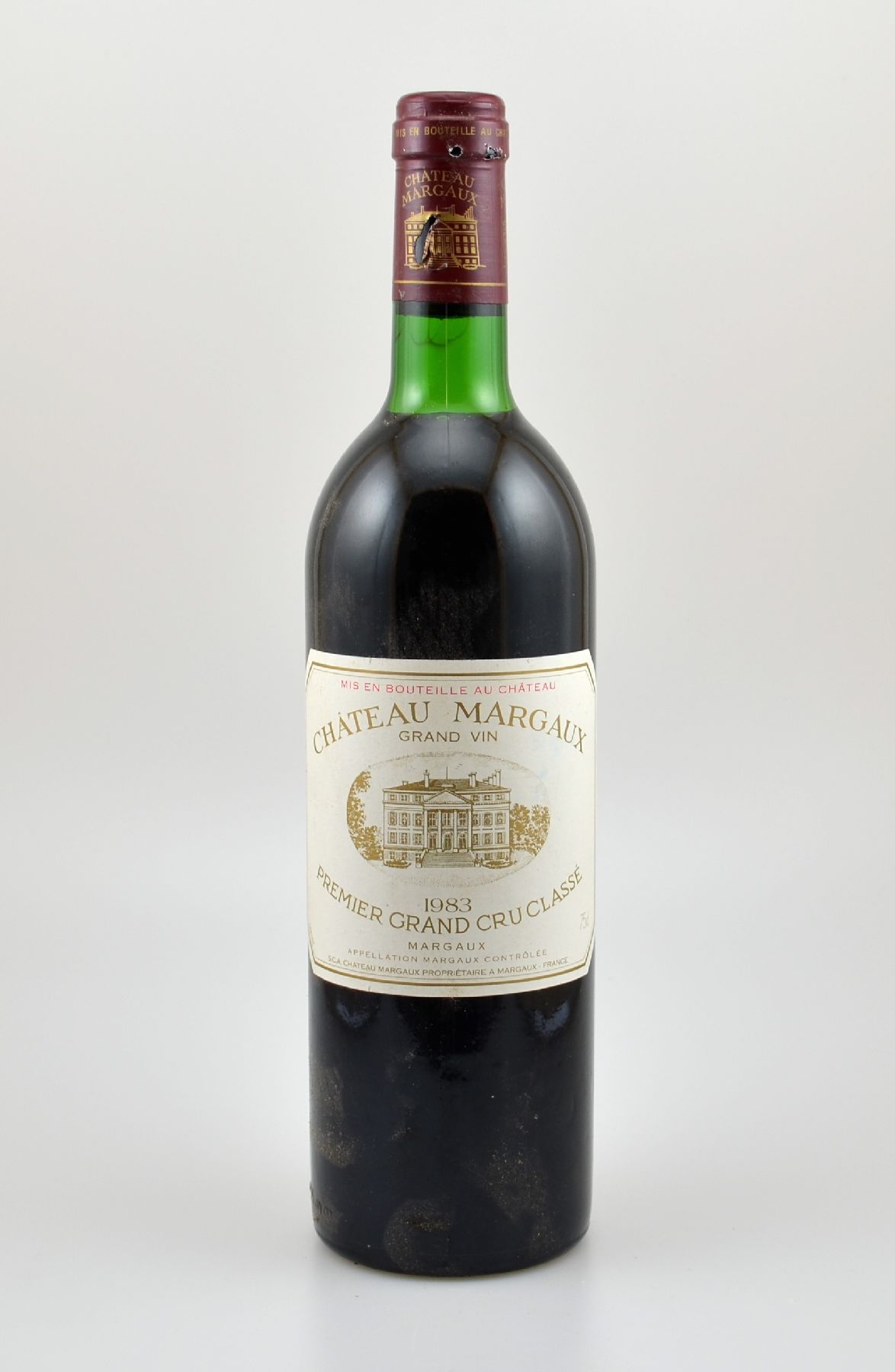 1 Flasche 1983 Chateau Margaux, Margaux, Premier Grand Cru Classe, ca. 75 cl, Füllstand: ca. top shoulder, Kapsel l. besch., unverkostet, 96 Parker ...
