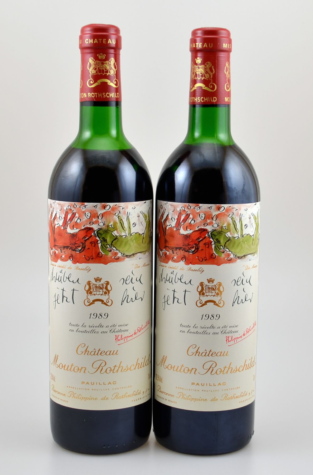 2 Flaschen 1989 Chateau Mouton Rothschild, Pauillac, Premier Grand Cru Classe, je ca. 75 cl, 12,5 % Vol., Füllstände: ca. upper mid shoulder bis ...