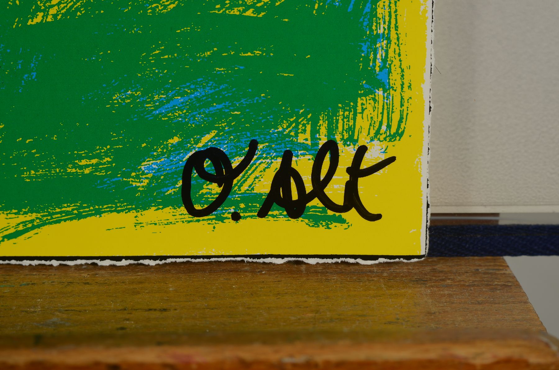 Detail b: Otmar Alt, geb. 1940, Abstrakter Vogel, Offset-Litho, handsigniert, ca. 45 x 40 cm