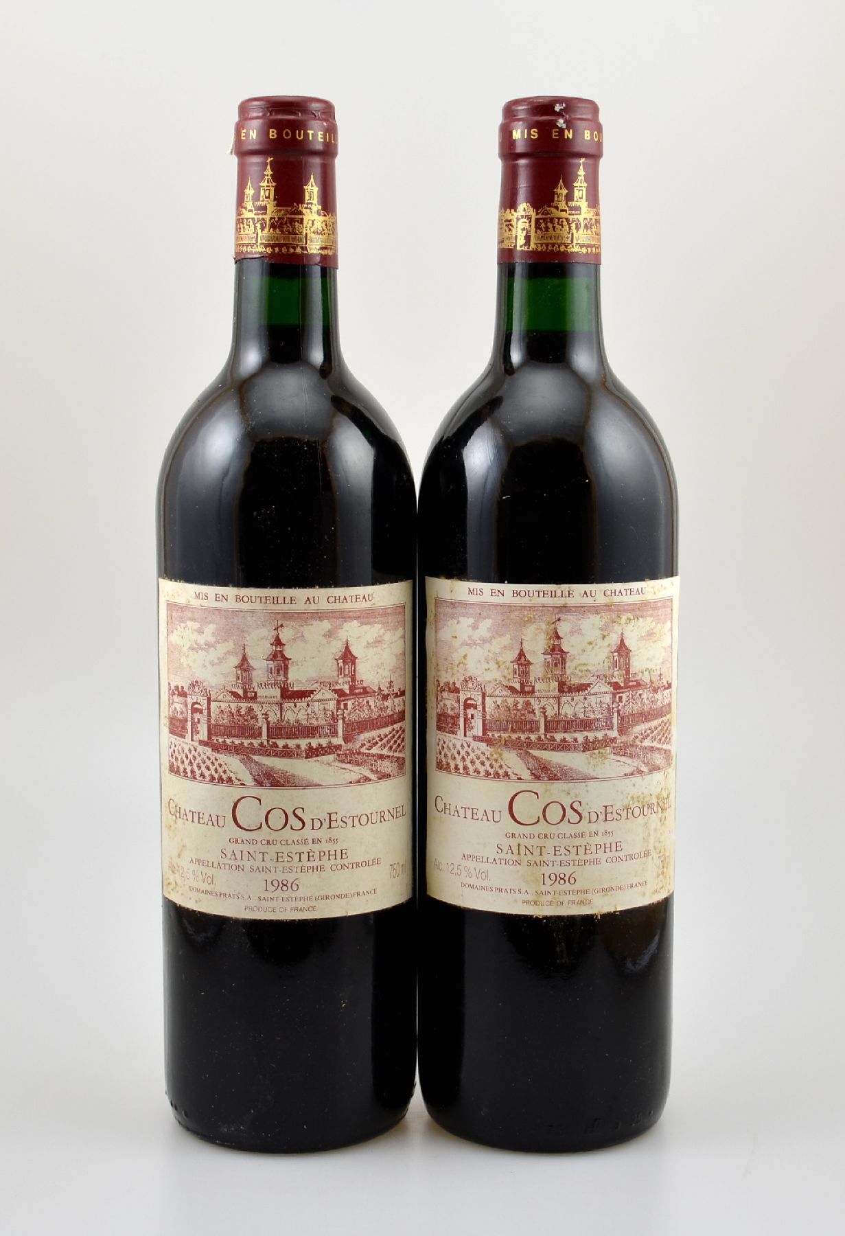2 Flaschen 1986 Chateau Cos D'Estournel, Saint-Estephe, Grand Cru Classe, je ca. 75 cl, 12,5 % Vol., Füllstände: je ca. into neck, ...
