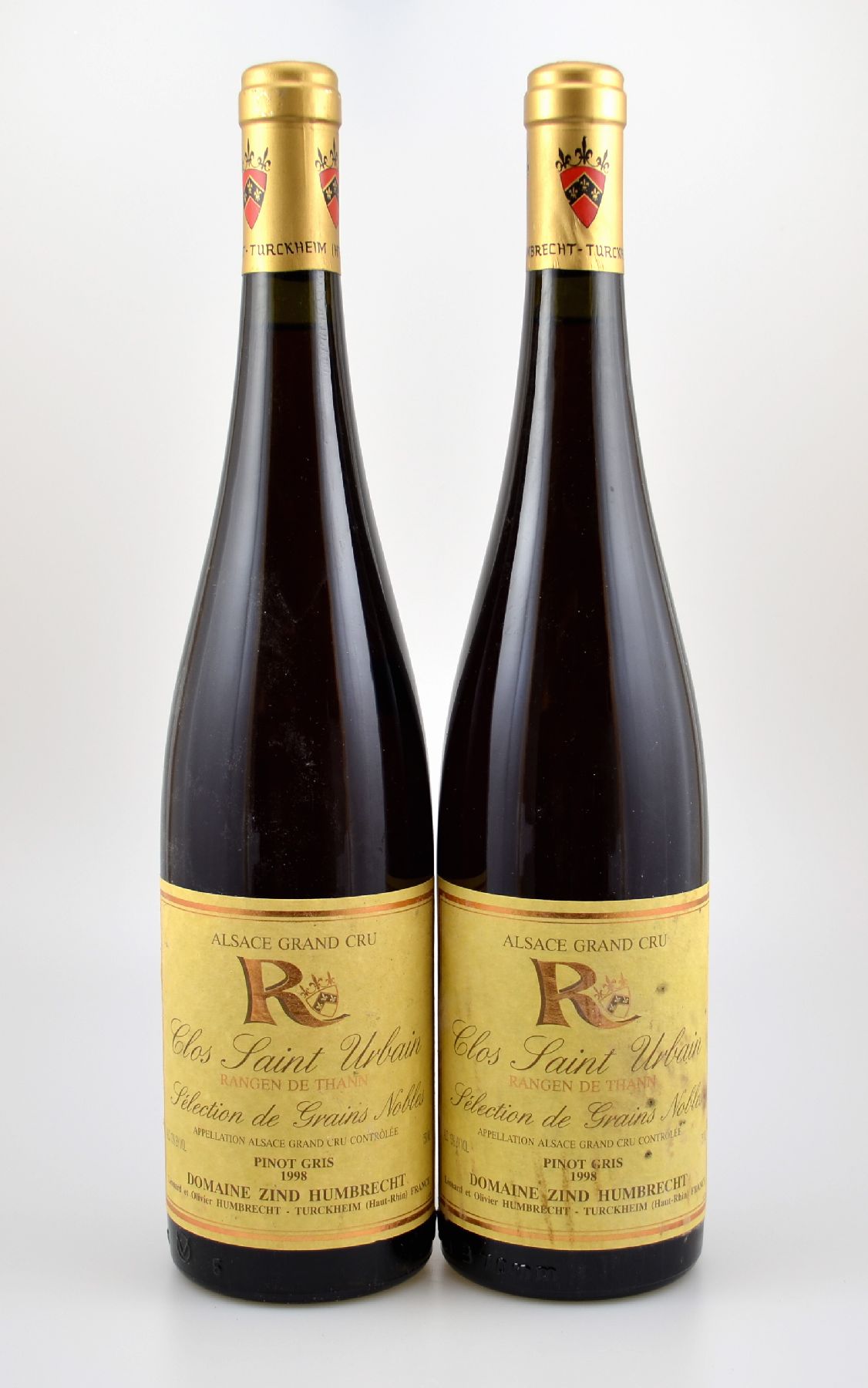 2 Flaschen 1998 Domaine Zind-Humbrecht Rangen de Than Clos Saint Urbain, je ca. 75 cl, 13 % Vol., Abstand zwischen Kapsel und Wein: ca. 1 cm, ...