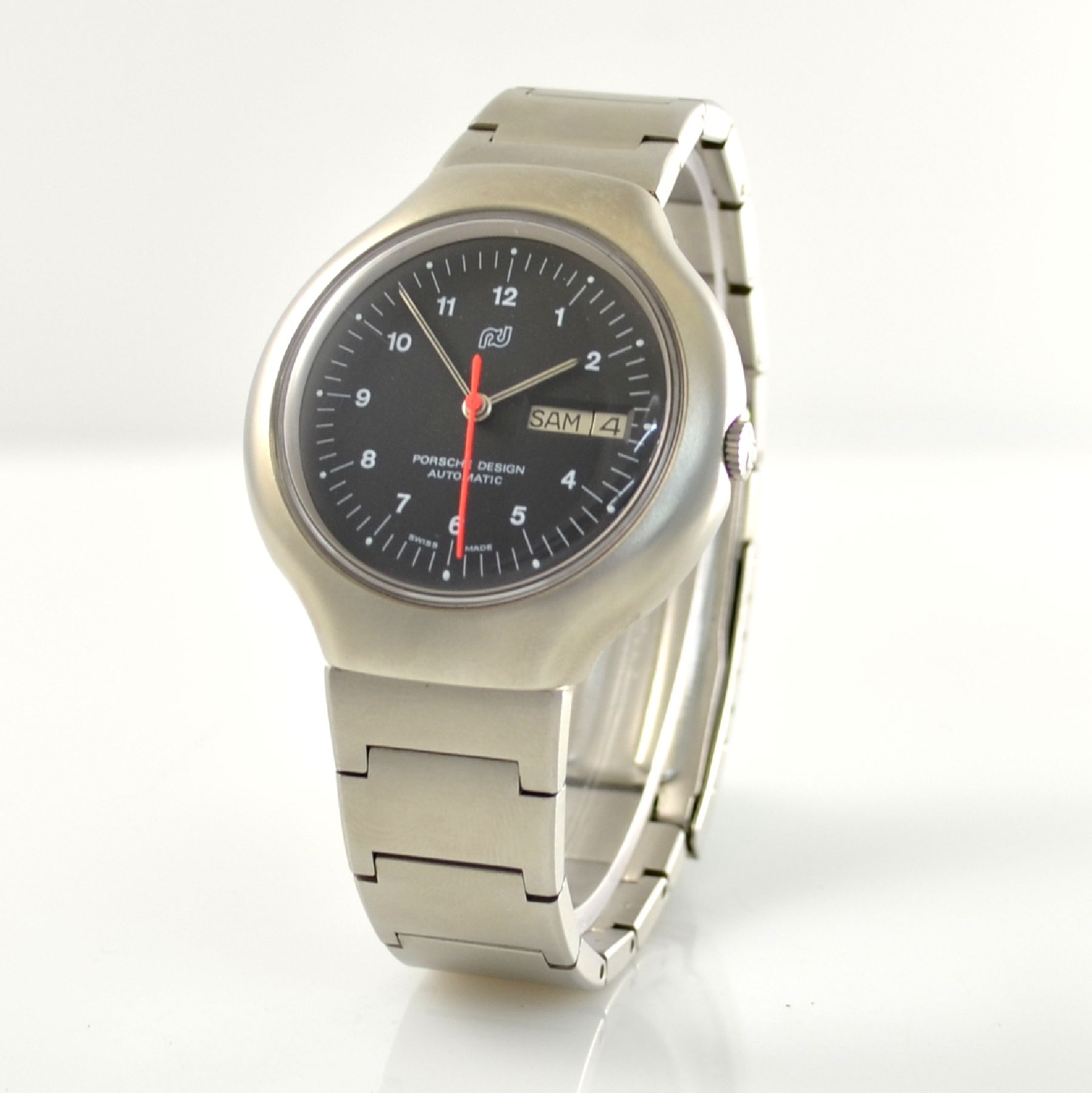 Detail b: ORFINA Armbanduhr im Porsche Design, Automatik, Schweiz 1990er Jahre, matt. Edelstahlgeh. inkl. Gliederband, Boden verschr., schwarzes ...