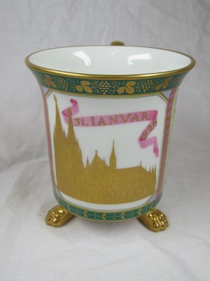 25652193e - Andenkentasse mit Untertasse, datiert 3. Januar 1926, KPM Berlin, Porzellan, in ...