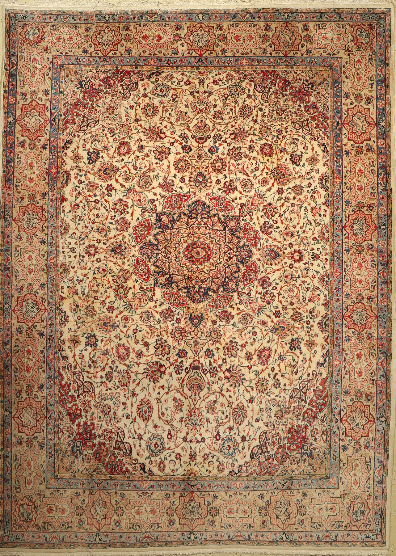 Sarogh alt, Persien, ca. 60 Jahre, Wolle auf Baumwolle, ca. 405 x 296 cm, EHZ: 2-3 (verblaßt)
