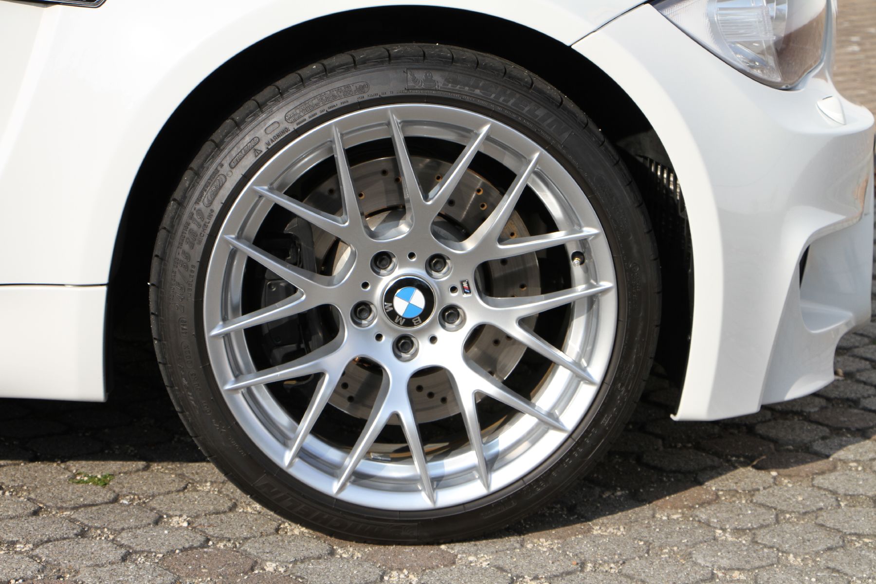 Detail e: BMW 1er M Coupé, Fahrgestellnummer: WBSUR91080VS64394, EZ 03/2012, deutsches Fahrzeug aus 1. Hand, Laufleistung ca. 37.320 km, HU 03/2019, 250 kW/ ...