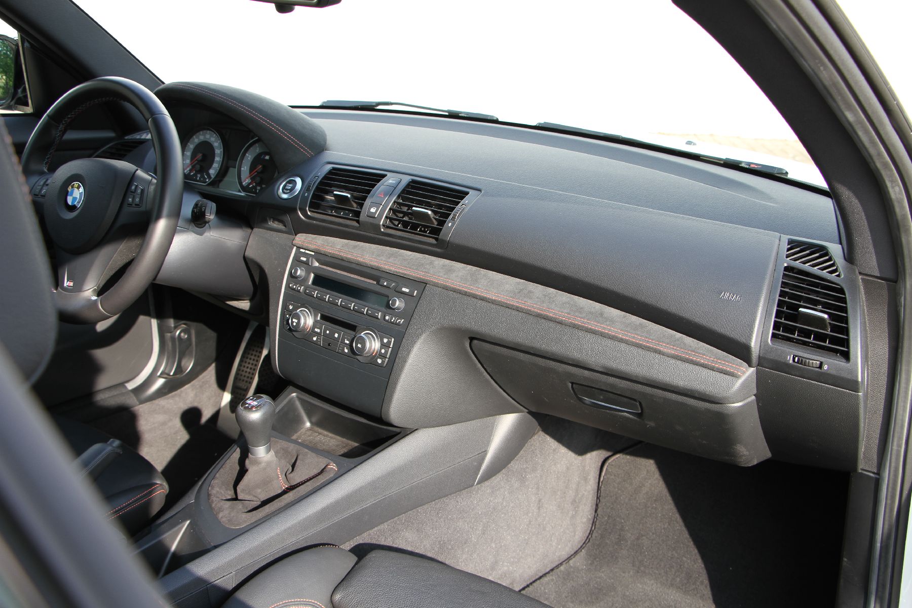 Detail j: BMW 1er M Coupé, Fahrgestellnummer: WBSUR91080VS64394, EZ 03/2012, deutsches Fahrzeug aus 1. Hand, Laufleistung ca. 37.320 km, HU 03/2019, 250 kW/ ...