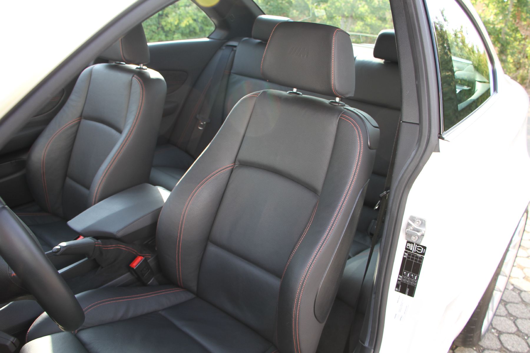 Detail k: BMW 1er M Coupé, Fahrgestellnummer: WBSUR91080VS64394, EZ 03/2012, deutsches Fahrzeug aus 1. Hand, Laufleistung ca. 37.320 km, HU 03/2019, 250 kW/ ...