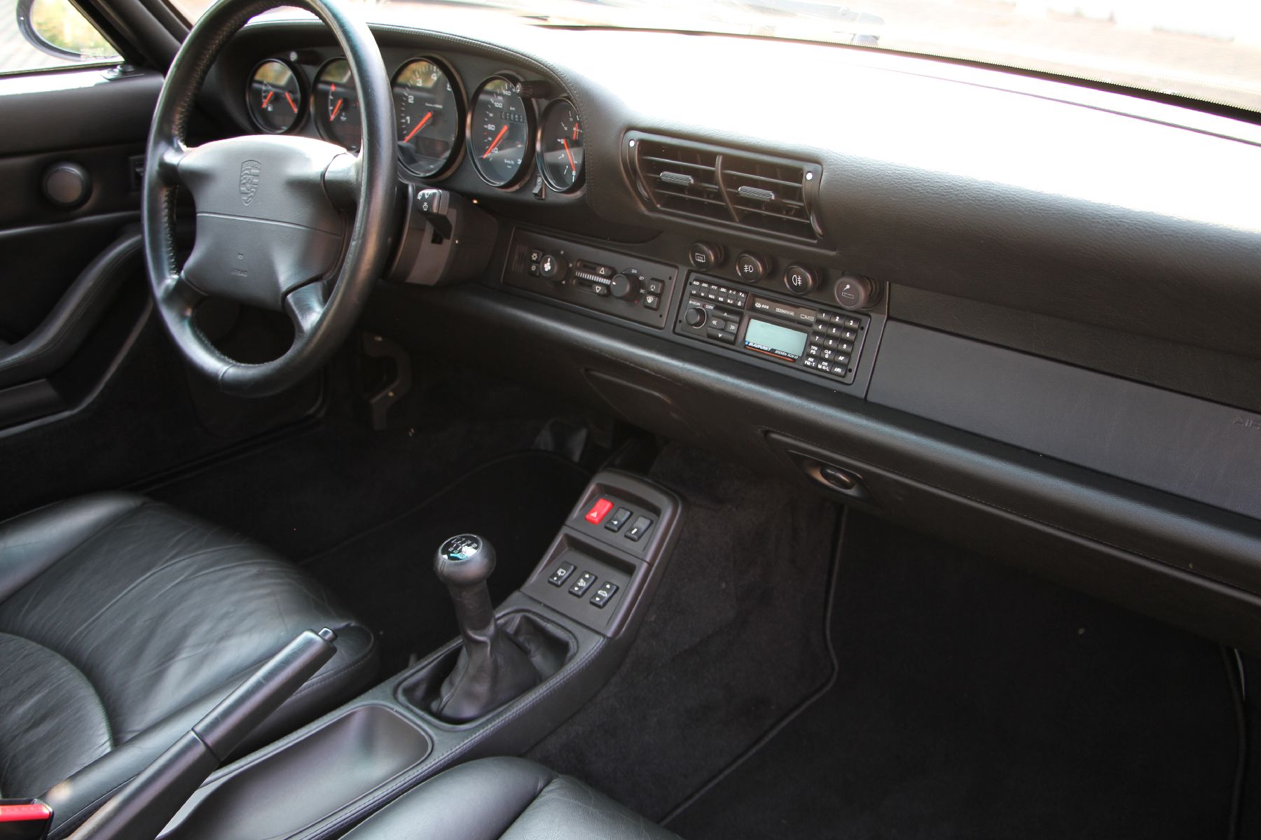 Detail j: Porsche Carrera 911/993 Coupé, Fahrgestellnummer: WPOZZZ99ZRS315553, EZ 05/1994, deutsches Fahrzeug aus 1. Hand, Laufleistung 59.580 km, 200 kW/ 272 ...