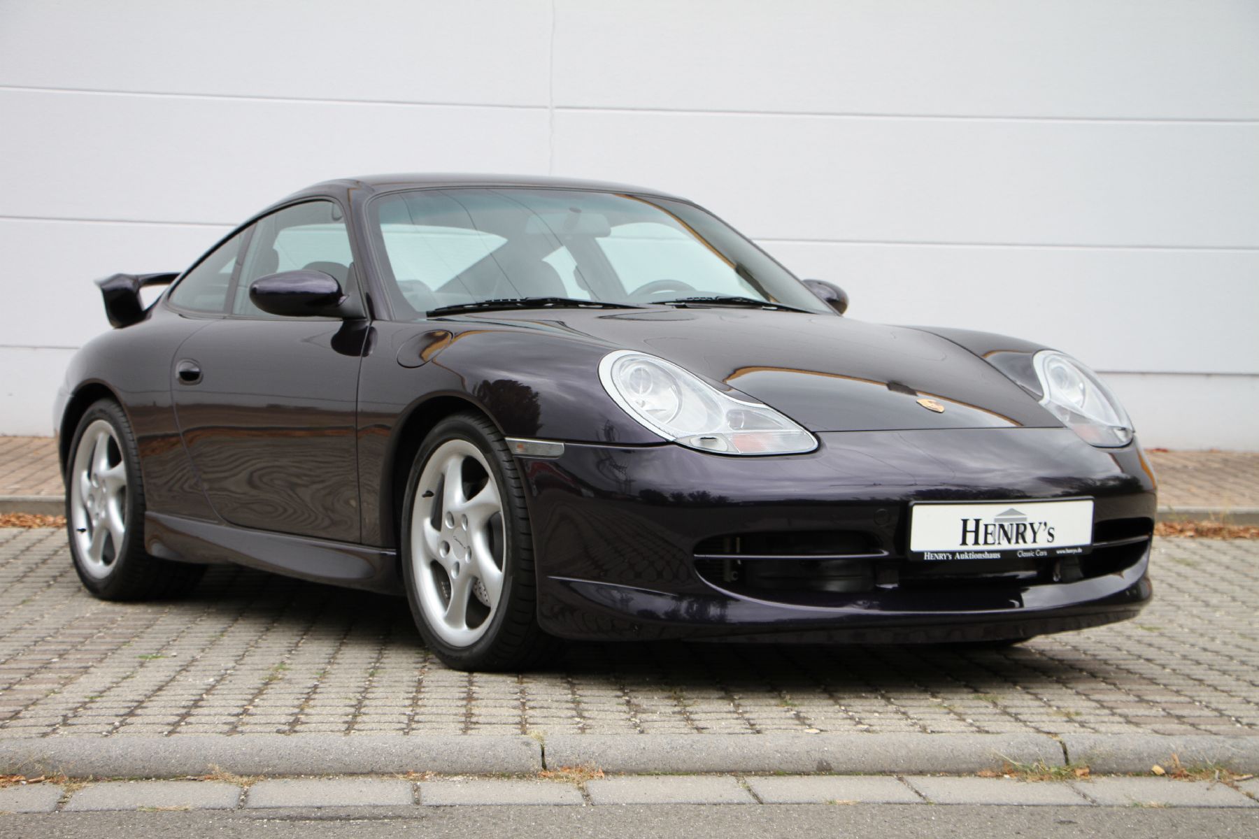 Porsche 911 Carrera 4 Coupé, Fahrgestellnummer: WPOZZZ99ZYS602777, EZ 01/2000, 1. Hand, Laufleistung ca. 22.150 km, 221 kW/ 300 PS, 6-Gang ...