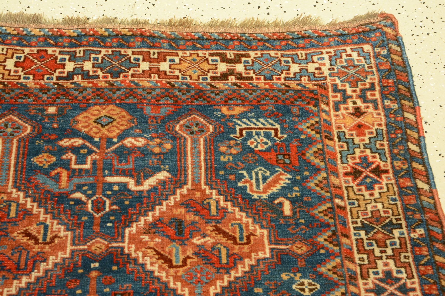 Detail b: Khamseh antik, Persien, um 1900, Wolle auf Wolle, ca. 138 x 101 cm, EHZ: 2-3.