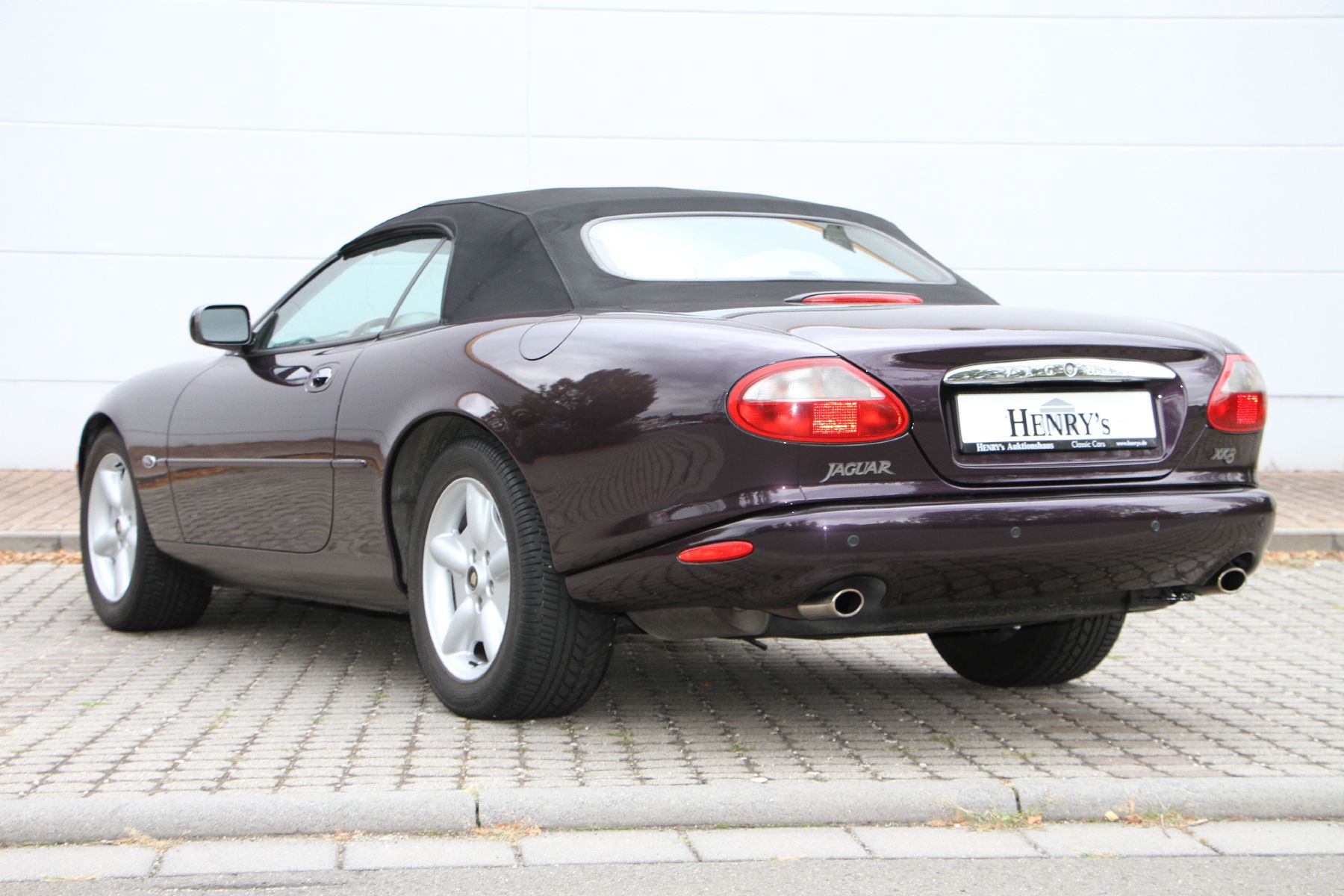 Detail d: Jaguar XK8 Cabriolet, Fahrgestellnummer: SAJJGXFE4WE024099, EZ 07/1998, 1. Hand in Deutschland, Laufleistung ca. 102.163 miles, HU 08/2020, 209 kW/ ...