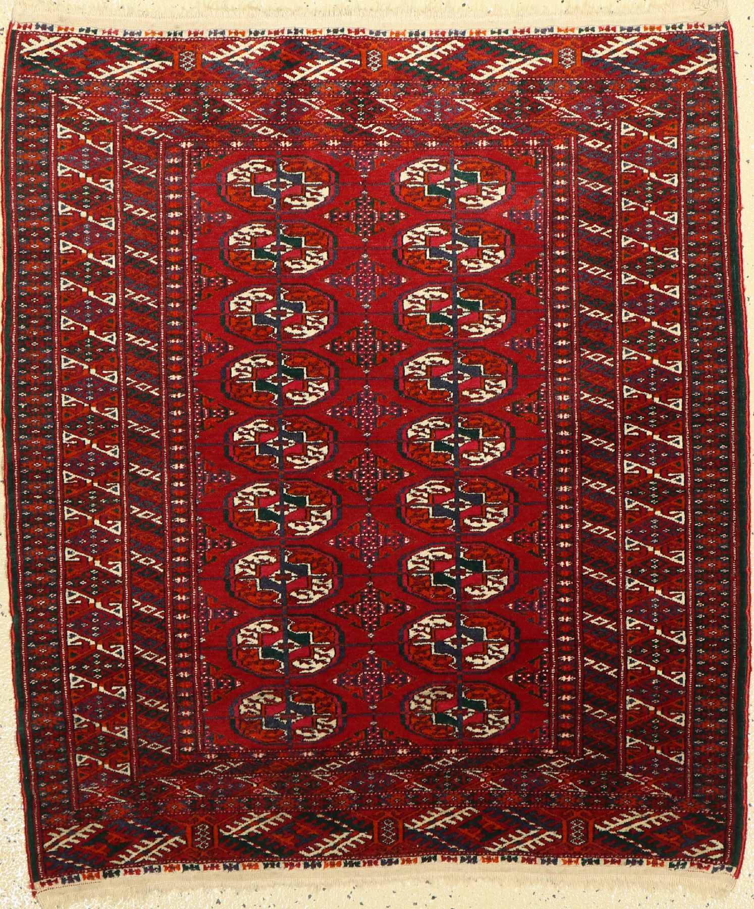 Buchara, Rußland, ca. 40 Jahre, Wolle auf Wolle, ca. 96 x 86 cm, EHZ: 2