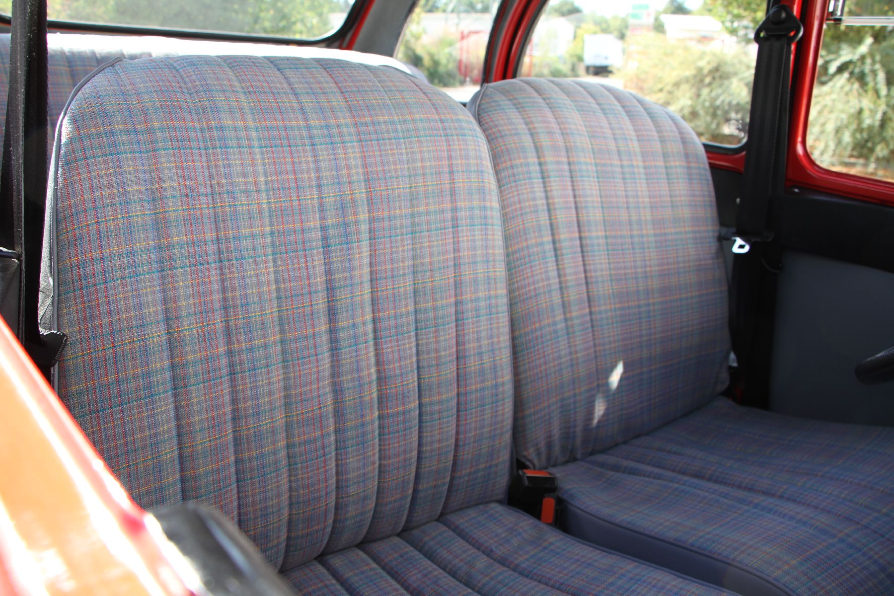 Detail k: Citroen 2 CV6 Club, Fahrgestellnummer: VF7AZKA00KA375542, EZ 10/1990, 1. Hand, Laufleistung 145 km original, HU 10/2019 bei 83 km, 20 kW/ 27 PS, ...