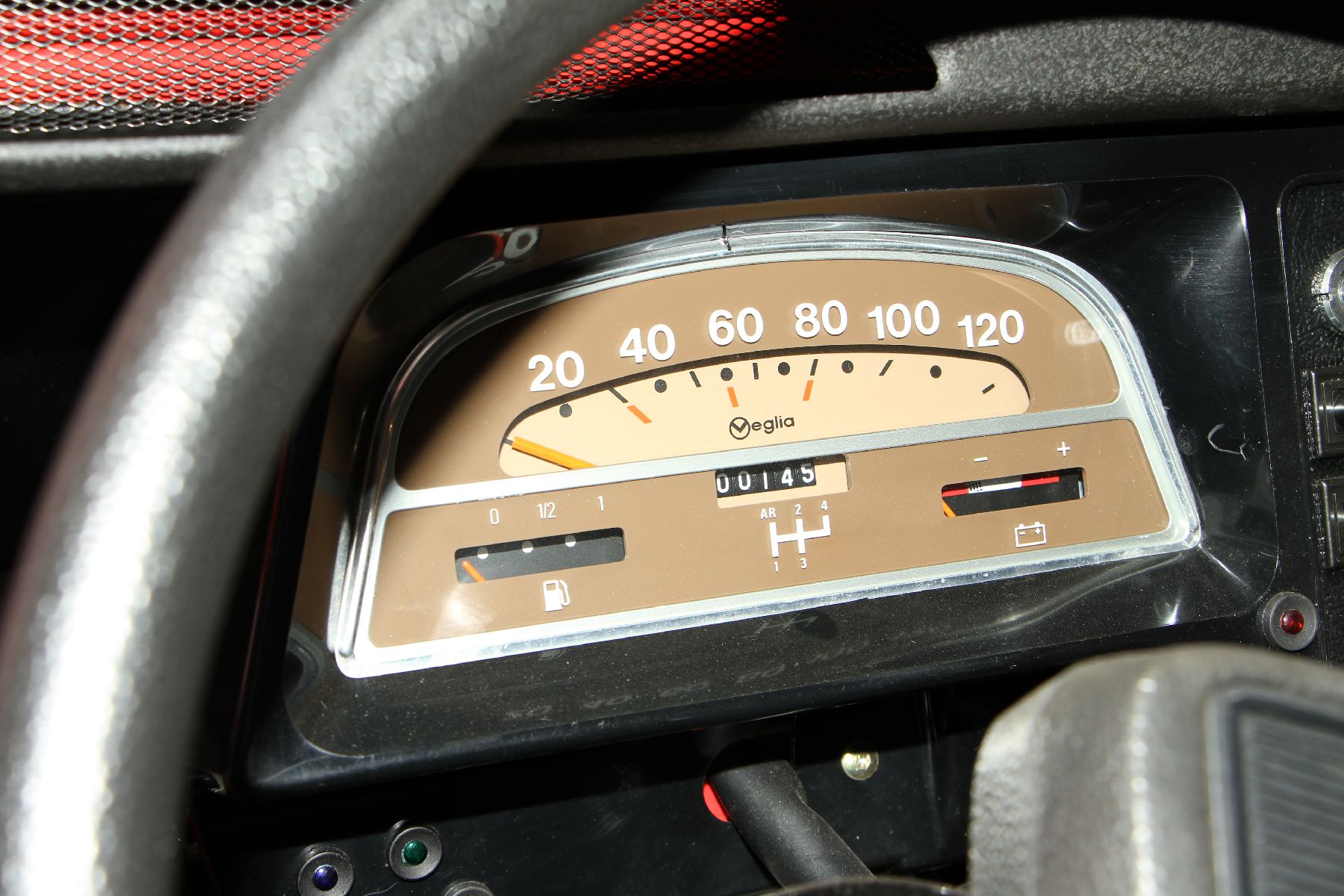 Detail m: Citroen 2 CV6 Club, Fahrgestellnummer: VF7AZKA00KA375542, EZ 10/1990, 1. Hand, Laufleistung 145 km original, HU 10/2019 bei 83 km, 20 kW/ 27 PS, ...