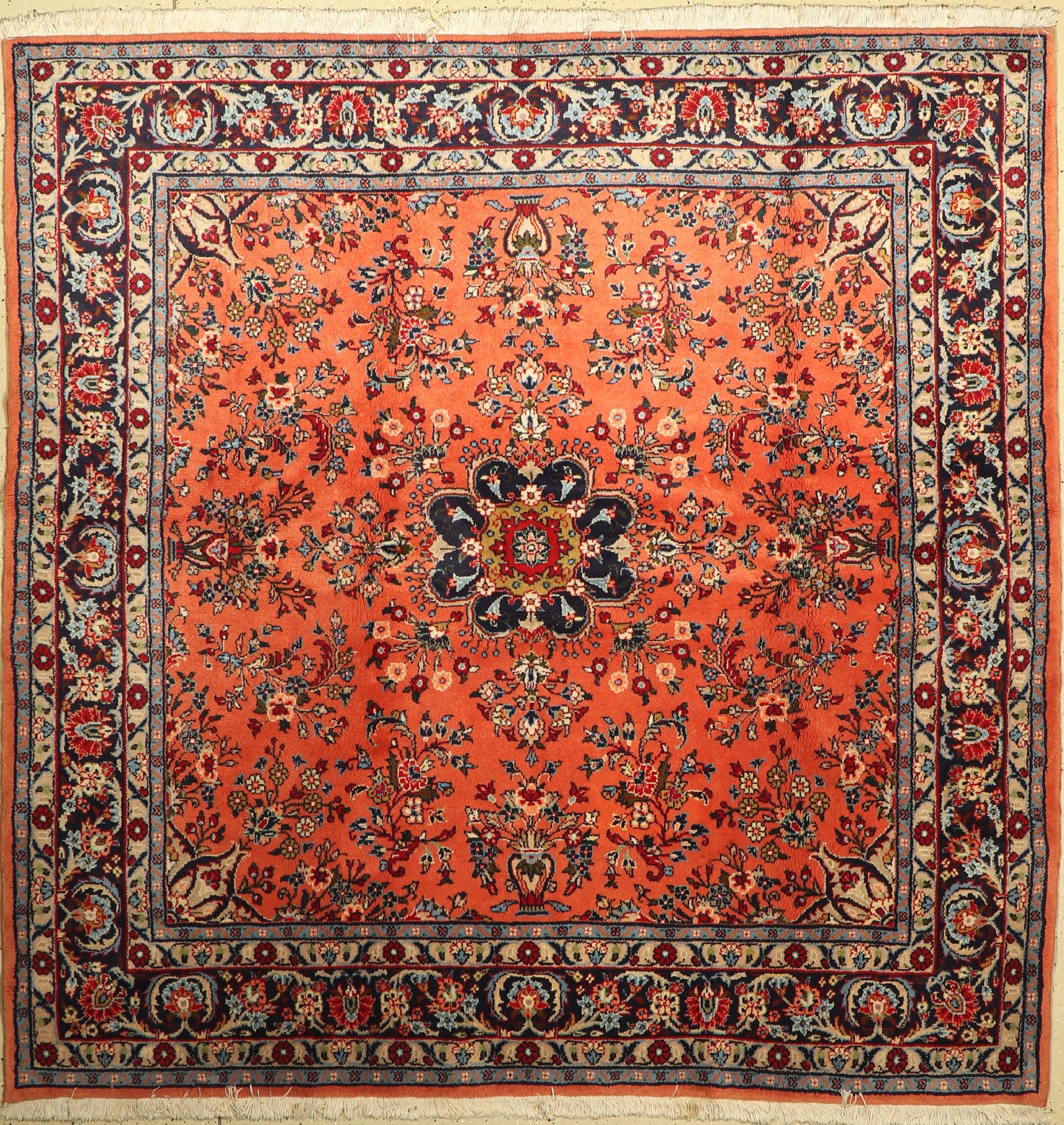 Mehraban, Persien, ca. 30 Jahre, Wolle auf Baumwolle, ca. 212 x 210 cm, seltenes Format, EHZ: 2