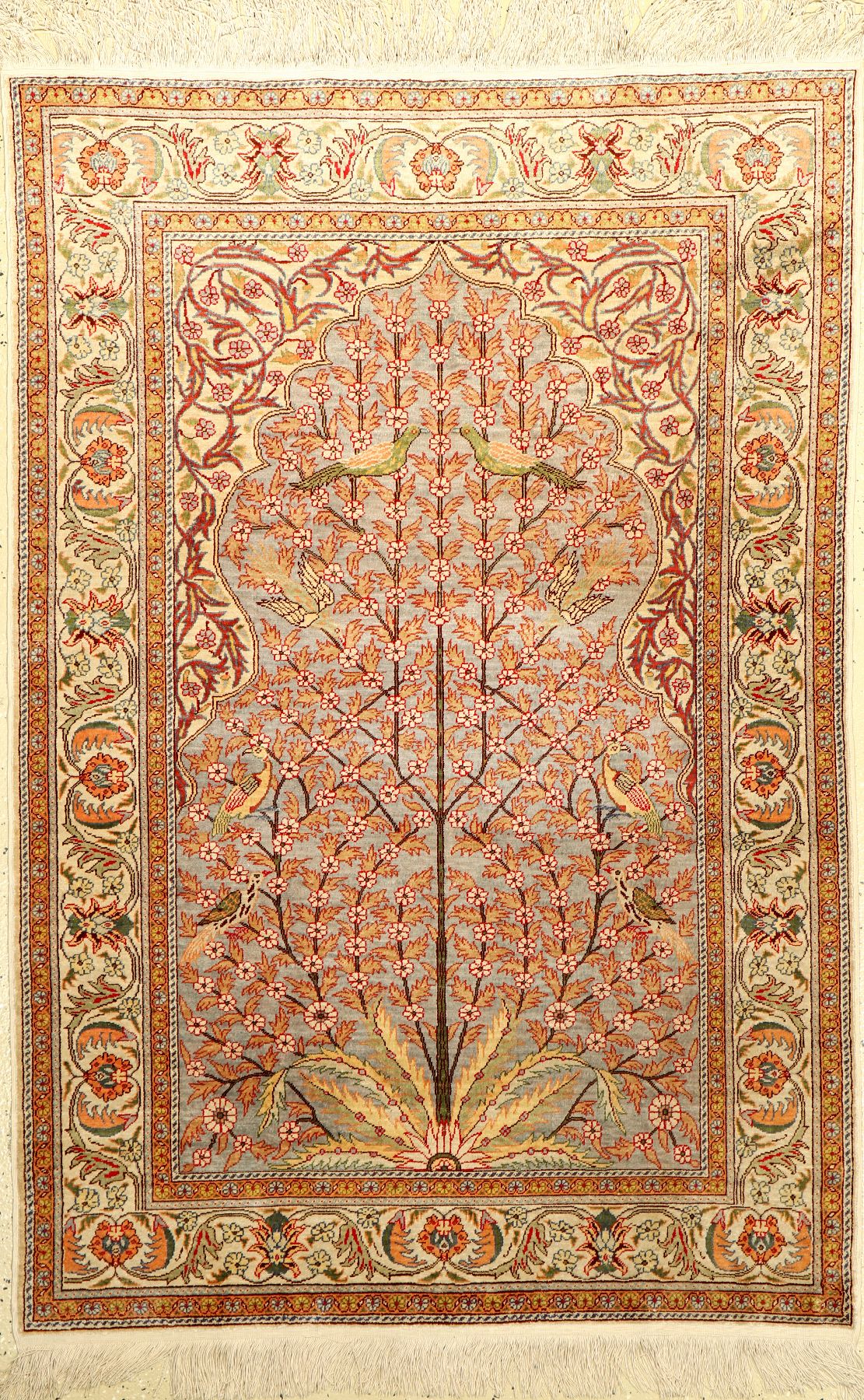 Kayseri Seide, Türkei, ca. 40 Jahre, reine Naturseide, ca. 153 x 103 cm, EHZ: 2