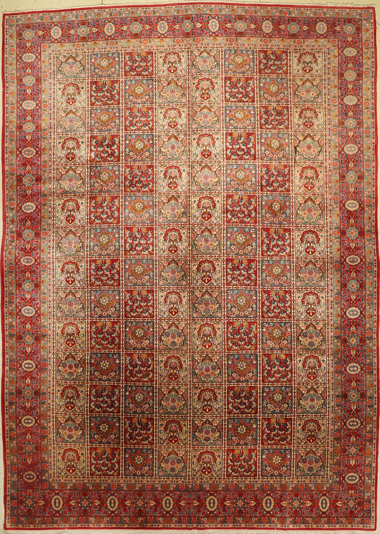 Keschan alt, Persien, ca. 60 Jahre, Wolle auf Baumwolle, ca. 409 x 293 cm, Ghom Design, EHZ: 3 (Verfärbungen)