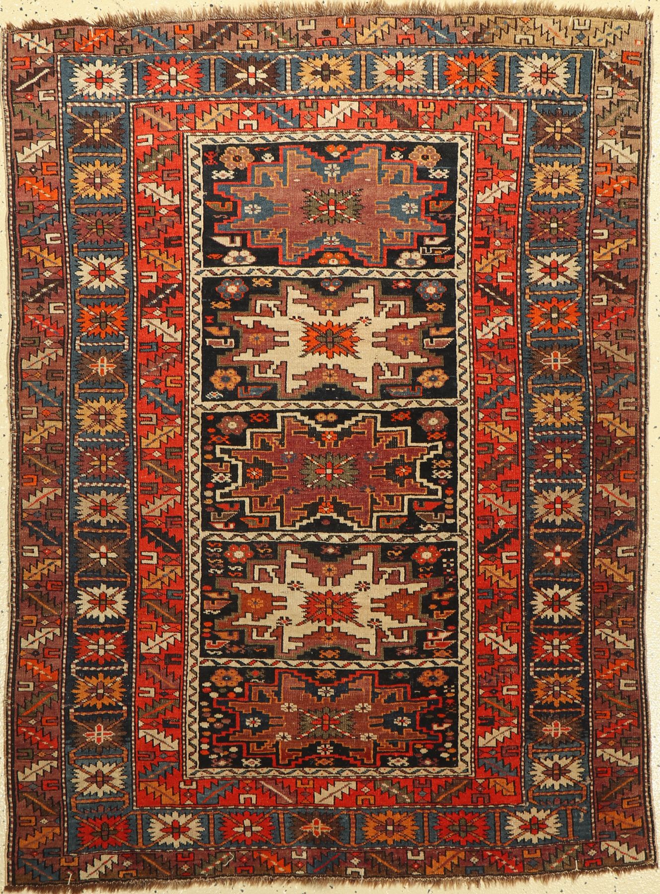 Schirwan antik, Kaukasus, um 1920, Wolle auf Wolle, ca. 148 x 112 cm, EHZ: 3