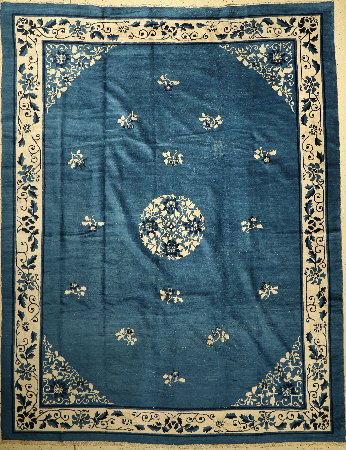 Peking antik, China, 19.Jhd., Wolle auf Baumwolle, ca. 348 x 269 cm, EHZ: 4