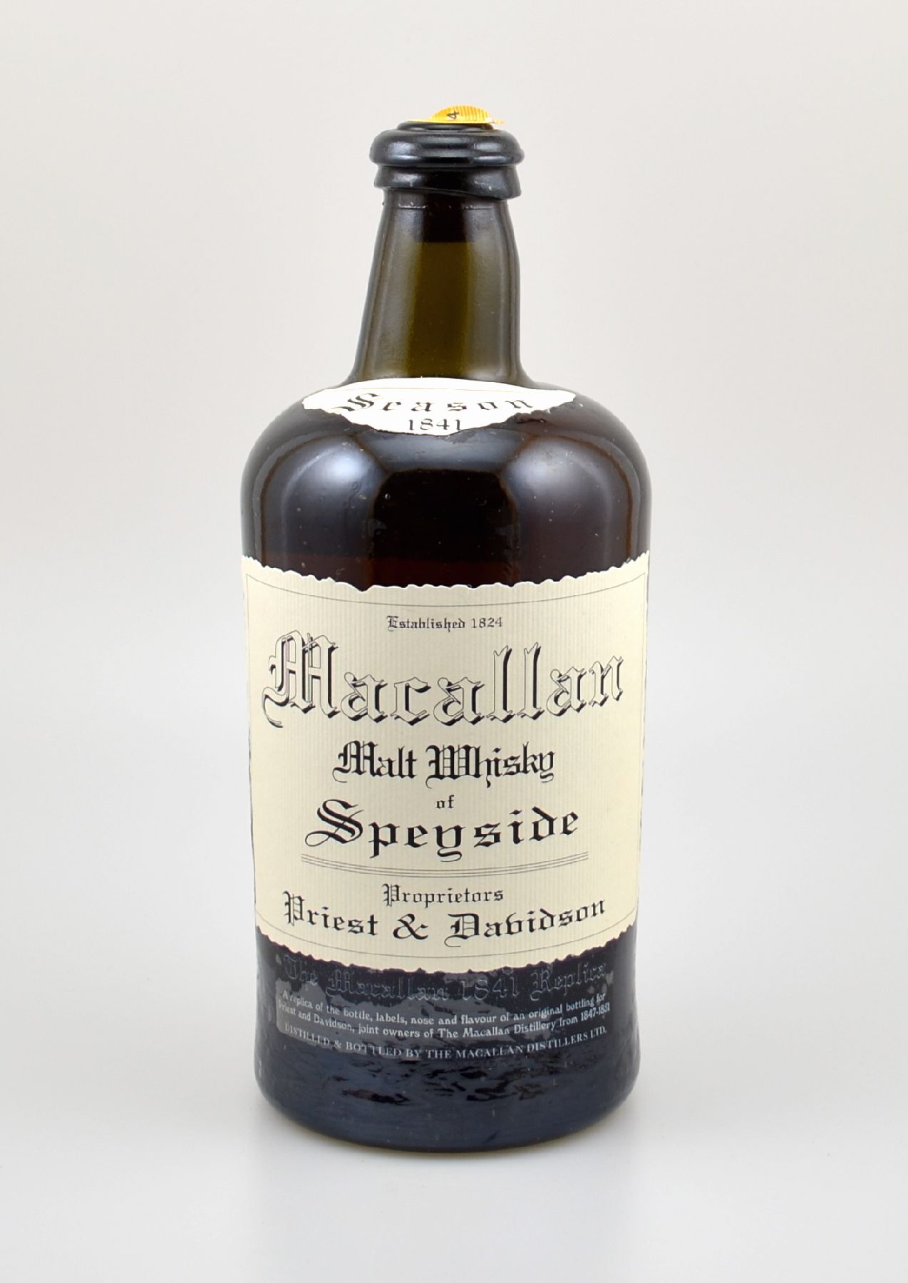 1 Flasche 1841 Macallan Replica Single Malt Scotch Whisky, ca. 70 cl, 41,7 % Vol., sehr seltene Originalabfüllung aus der limitierten Replica Serie ...