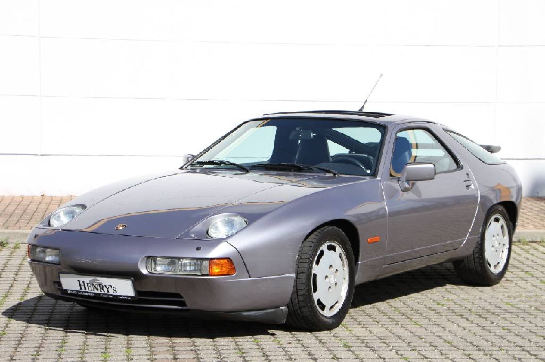 PORSCHE 928 GT, Fahrgestellnummer: WPOZZZ92ZLS840698, EZ 11/1989, 3. Hand, Laufleistung ca. 154.000 km, 243 kW/ 330 PS, 8-Zylinder, 5-Gang ...