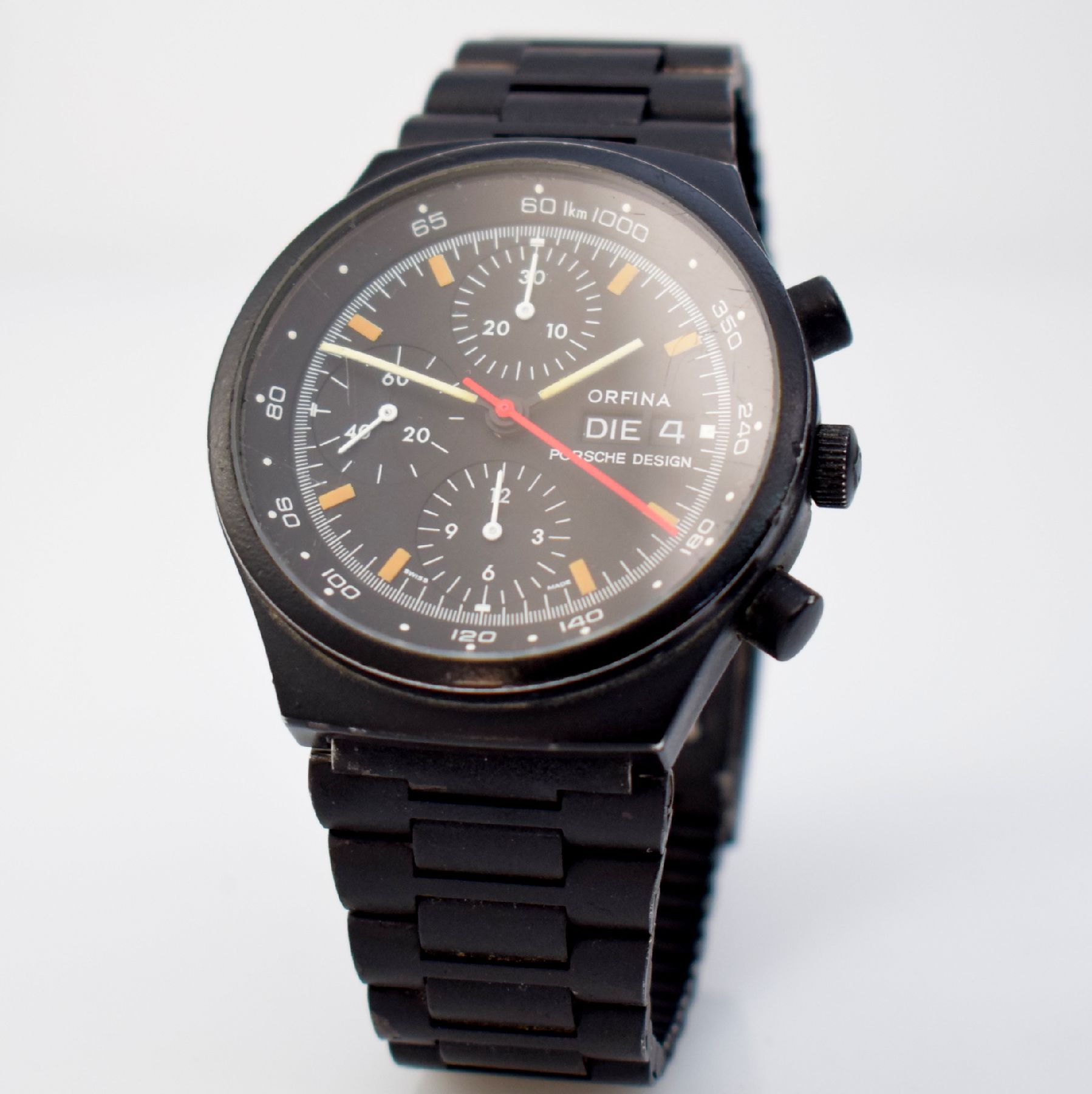 Detail b: ORFINA/PORSCHE DESIGN Herrenarmbanduhr mit Chronograph, Schweiz um 1980, Automatik, geschwärztes Edelstahlgeh. mit orig. Gliederband, Boden geschr., ...