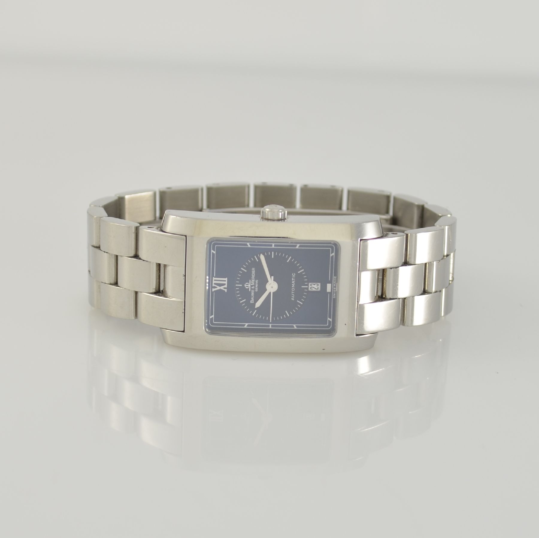 BAUME & MERCIER Armbanduhr Hampton, Automatik, Ref. MV045120, Edelstahlgeh. inkl. Gliederband m. dopp. Faltschl., blaues Kontrastzifferbl., Anz. v. ...