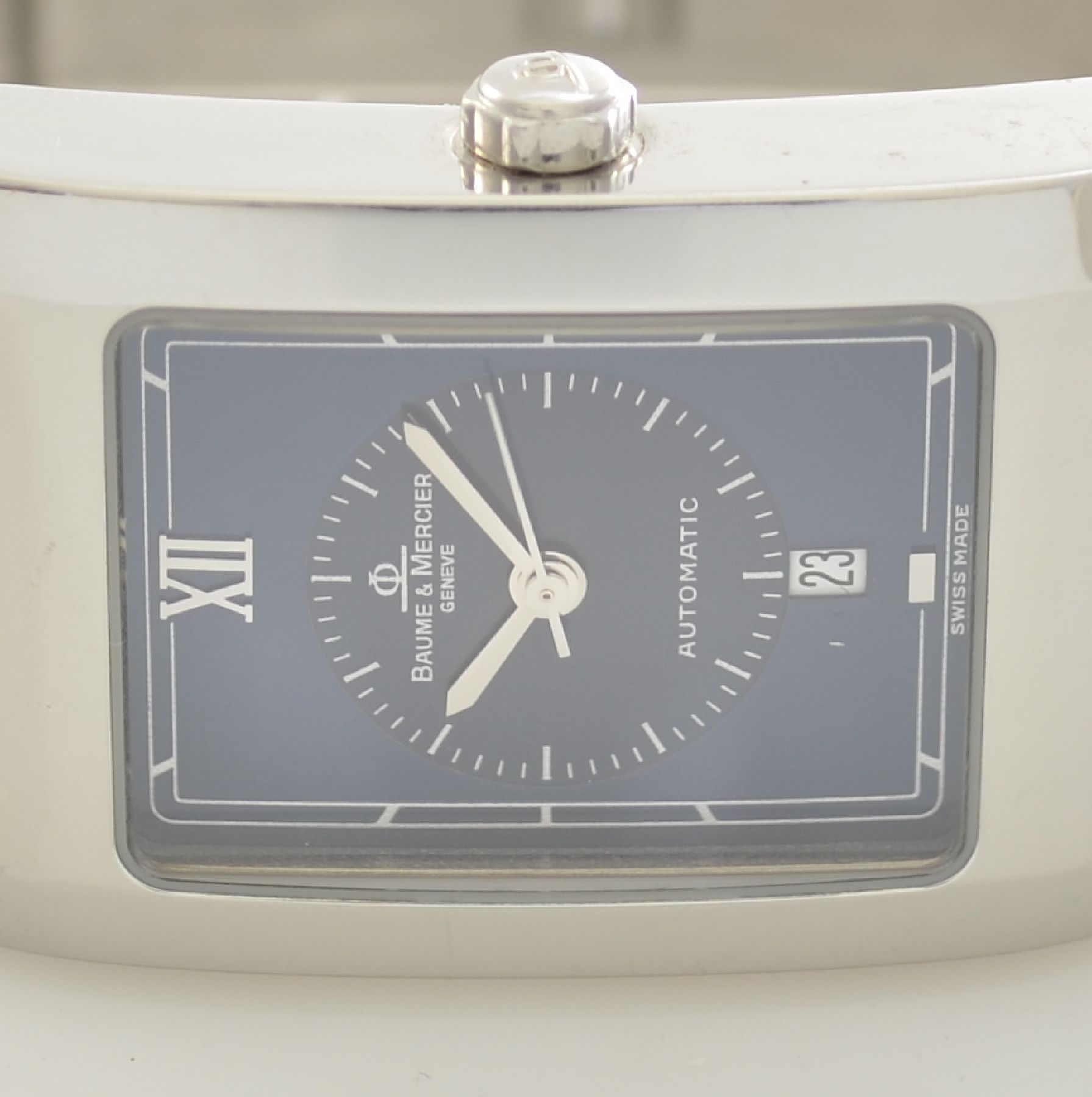 Detail a: BAUME & MERCIER Armbanduhr Hampton, Automatik, Ref. MV045120, Edelstahlgeh. inkl. Gliederband m. dopp. Faltschl., blaues Kontrastzifferbl., Anz. v. ...