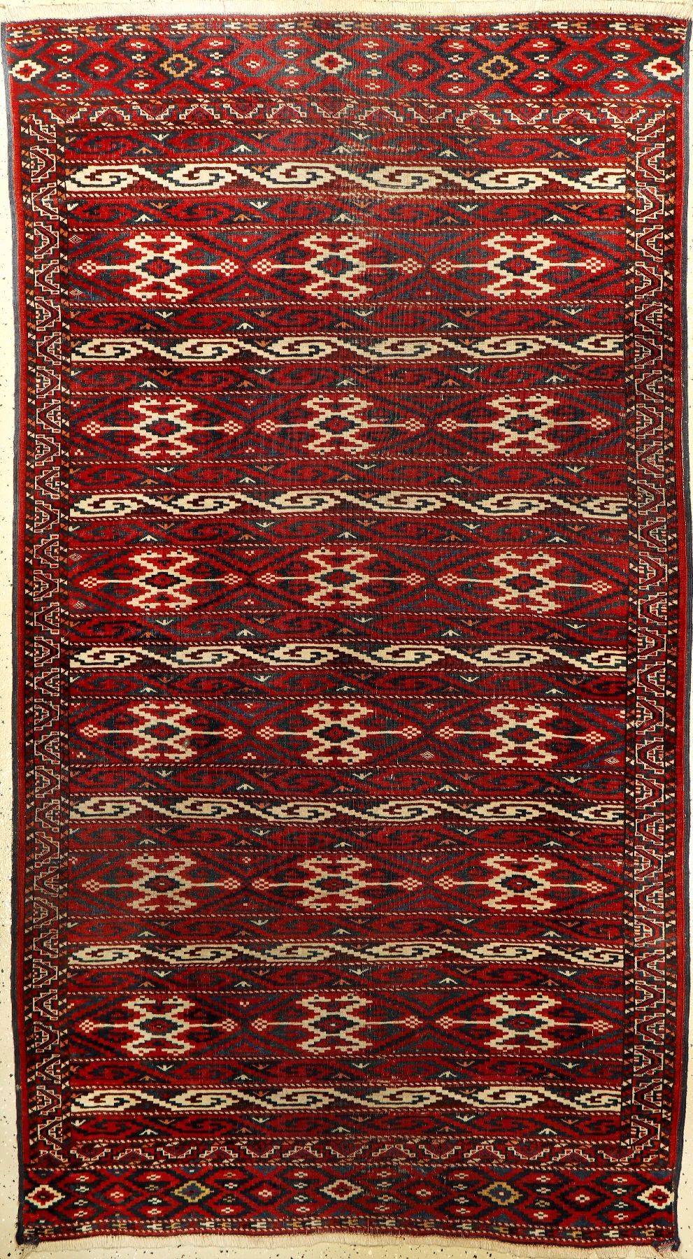 Yomud antik, Turkmenistan, um 1880, Wolle auf Wolle, ca. 227 x 127 cm, (Alters und Gebrauchsspuren)